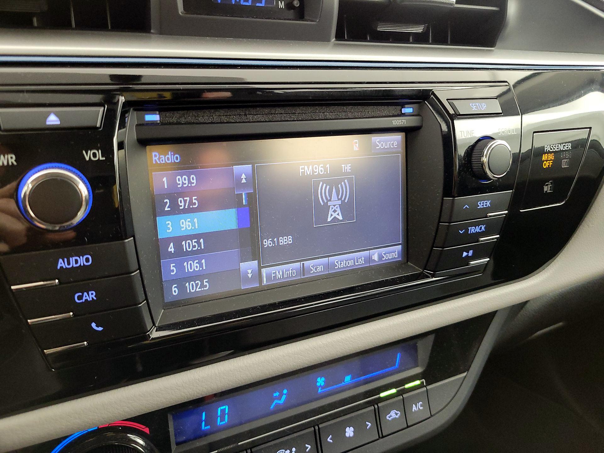 Thumbnail: 2016 Toyota Corolla - 15