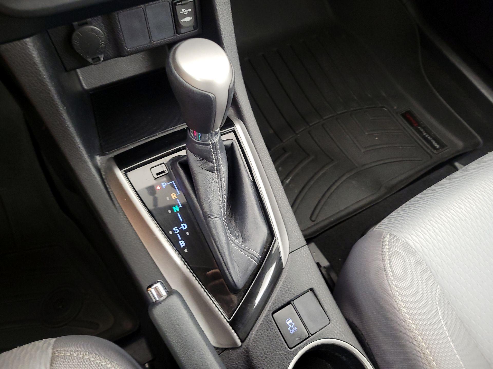 Thumbnail: 2016 Toyota Corolla - 17