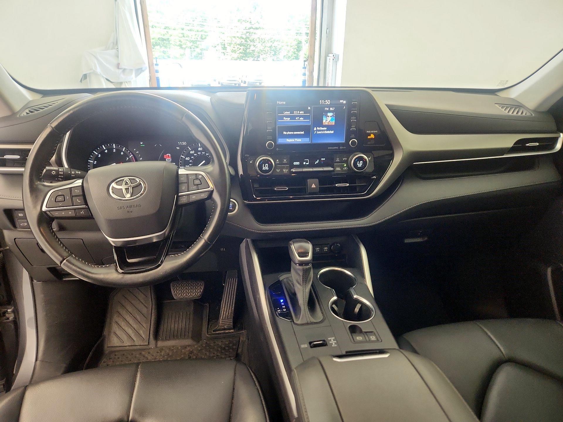 Thumbnail: 2021 Toyota Highlander - 9