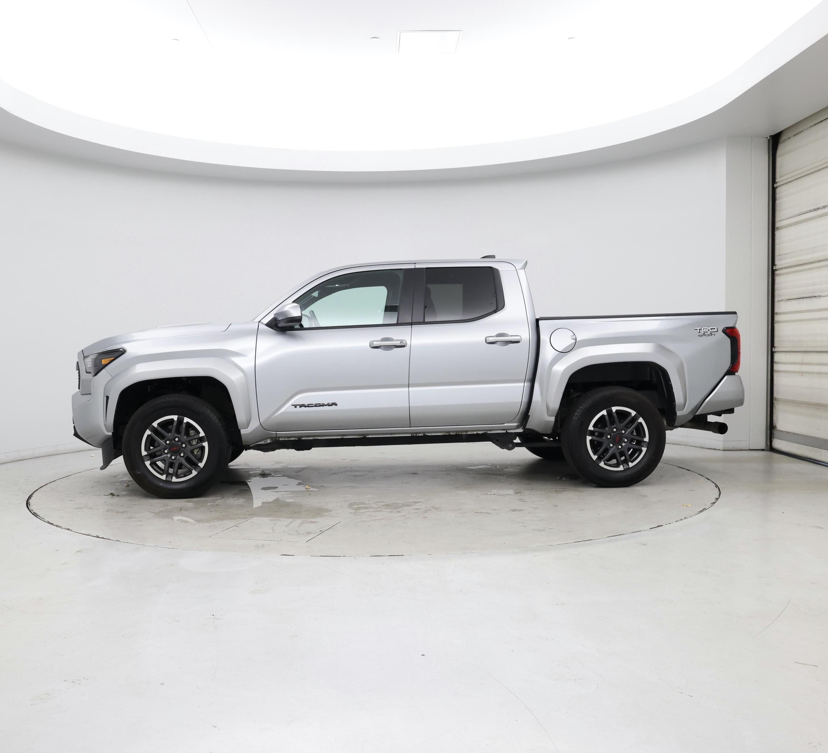 Thumbnail: 2024 Toyota Tacoma - 3
