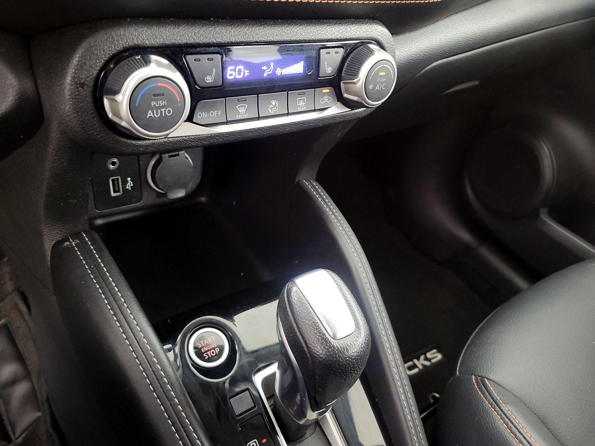 Thumbnail: 2019 Nissan Kicks - 16