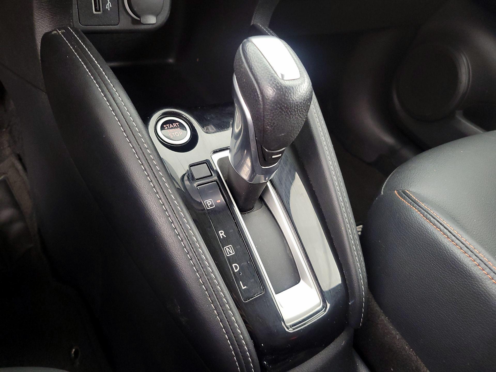 Thumbnail: 2019 Nissan Kicks - 17
