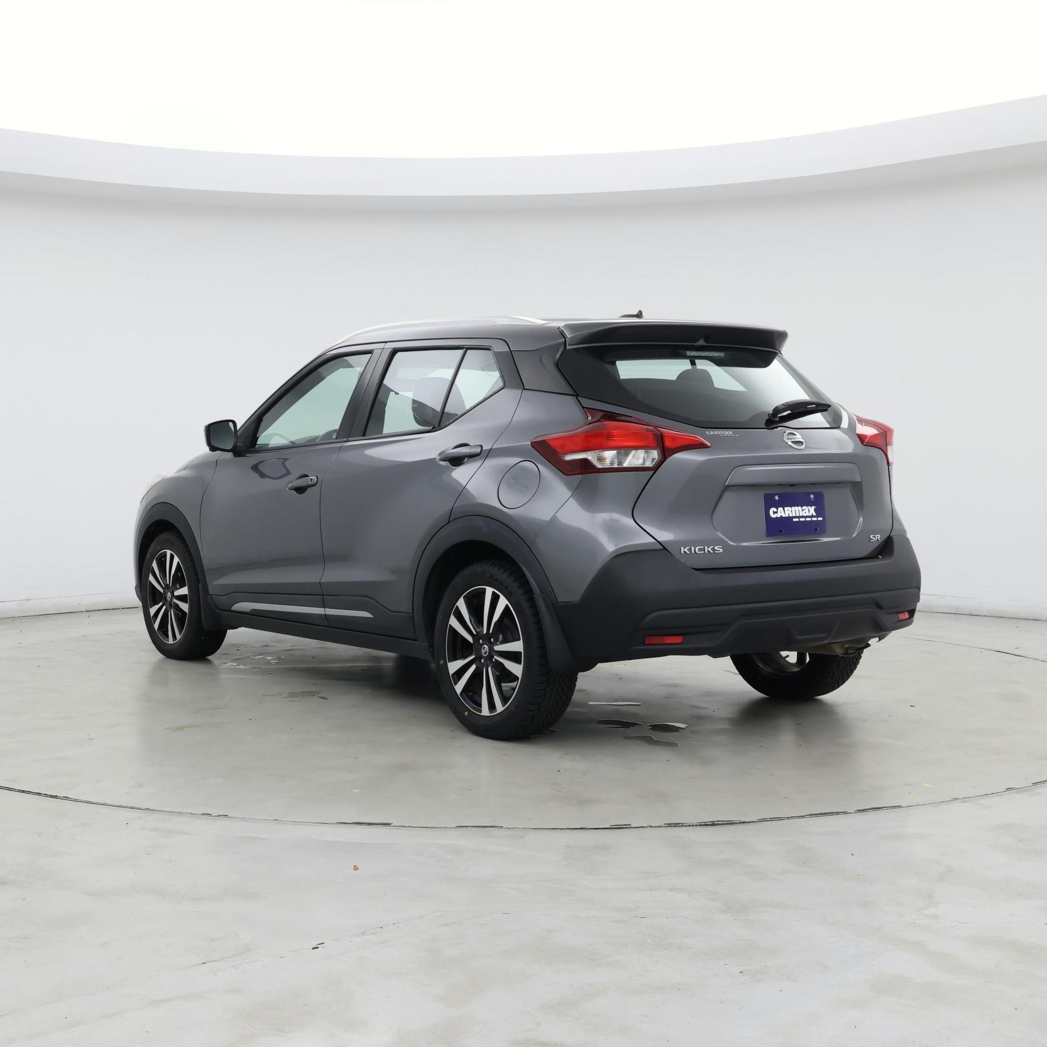 Thumbnail: 2019 Nissan Kicks - 2