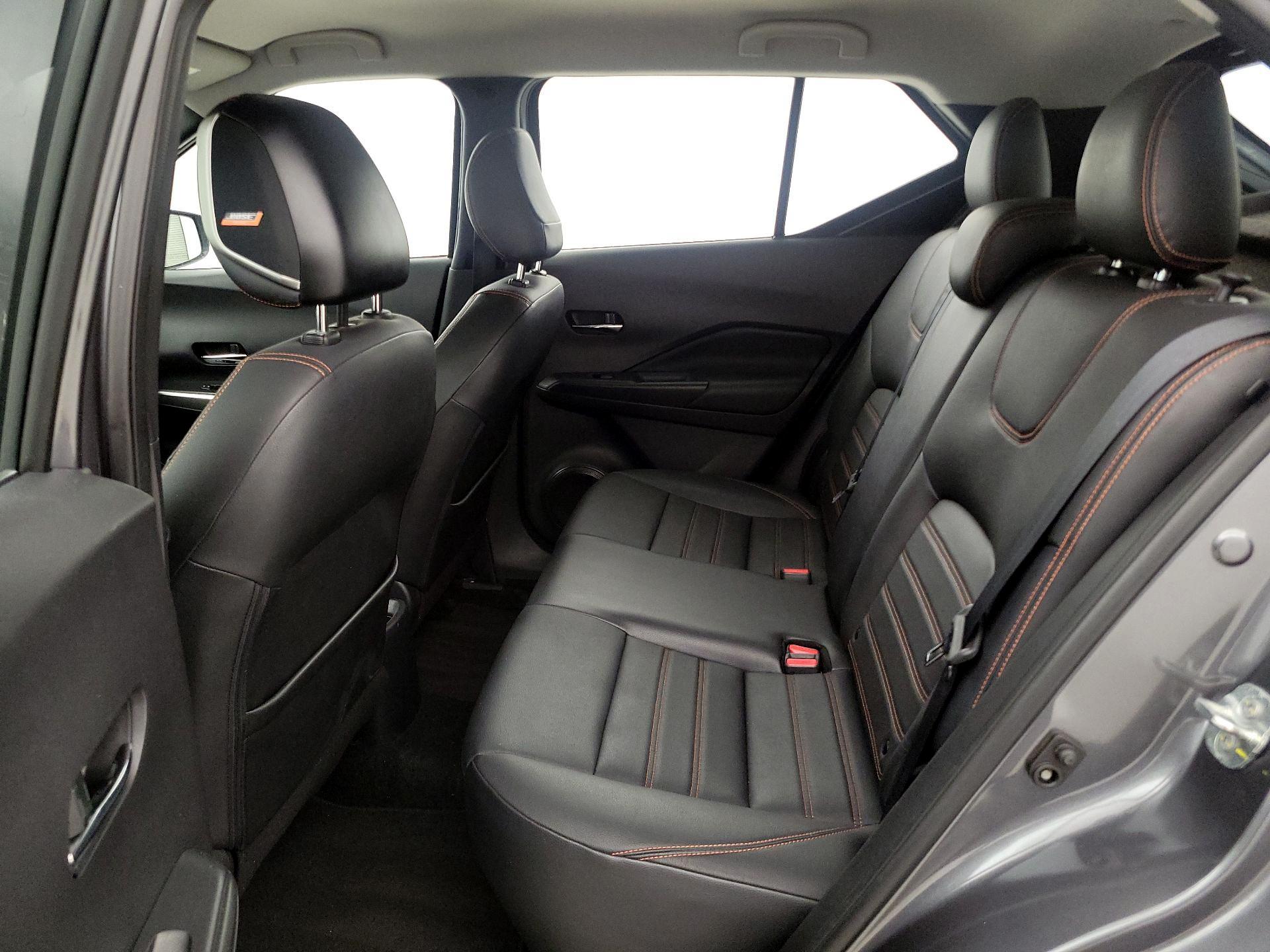 Thumbnail: 2019 Nissan Kicks - 19