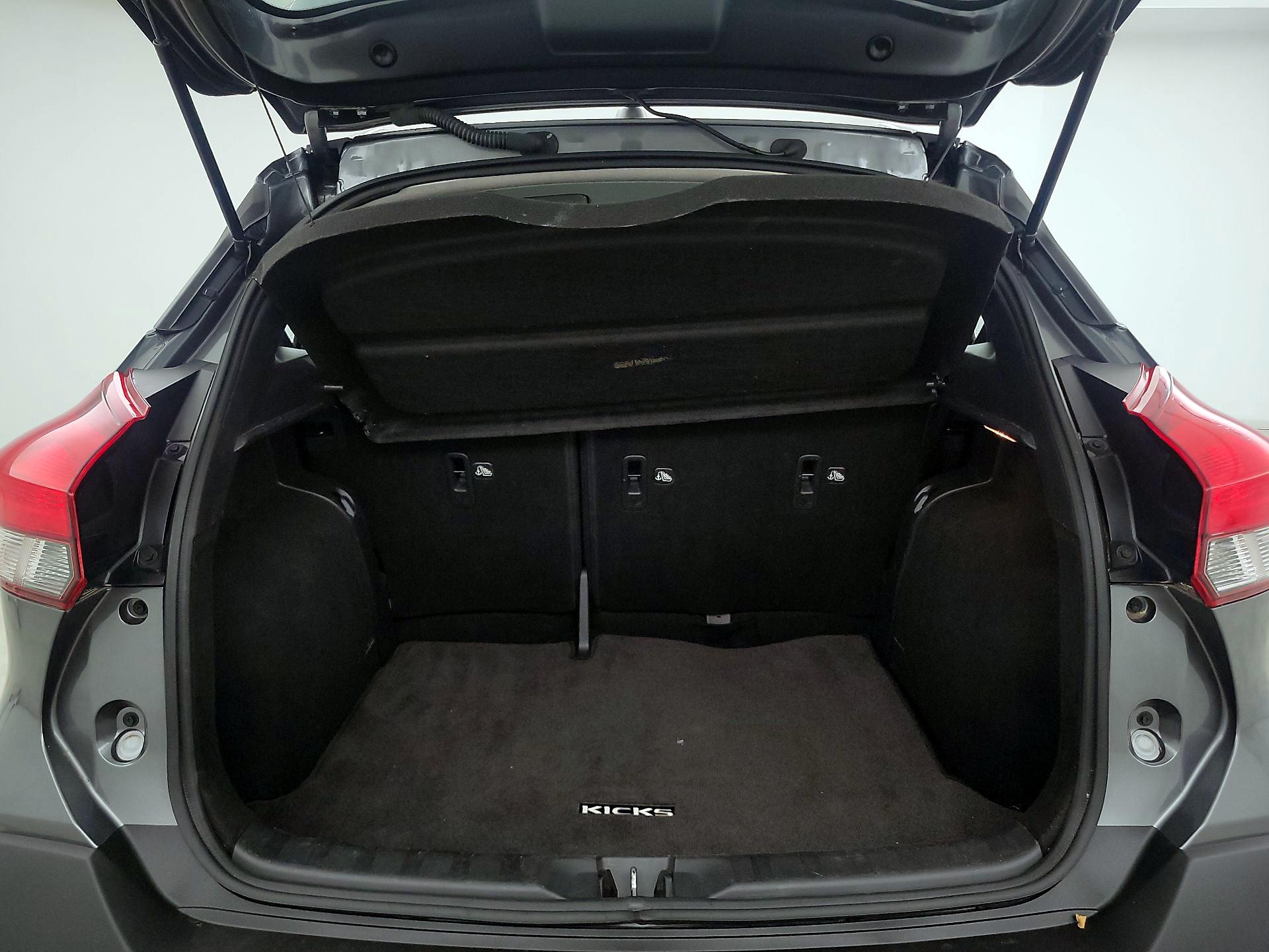 Thumbnail: 2019 Nissan Kicks - 20