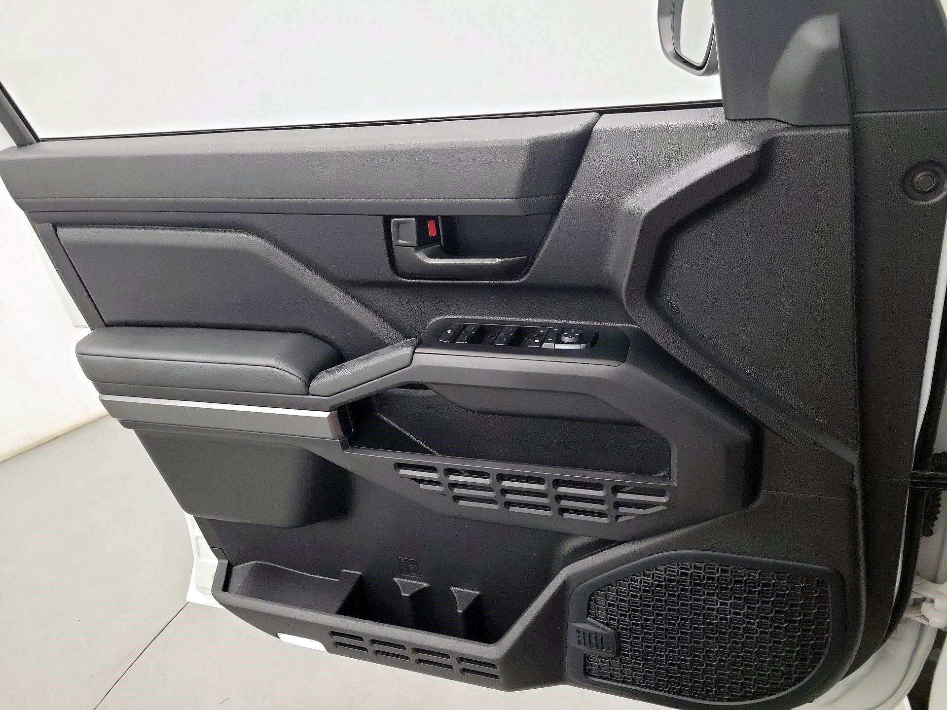 Thumbnail: 2024 Toyota Tacoma - 10