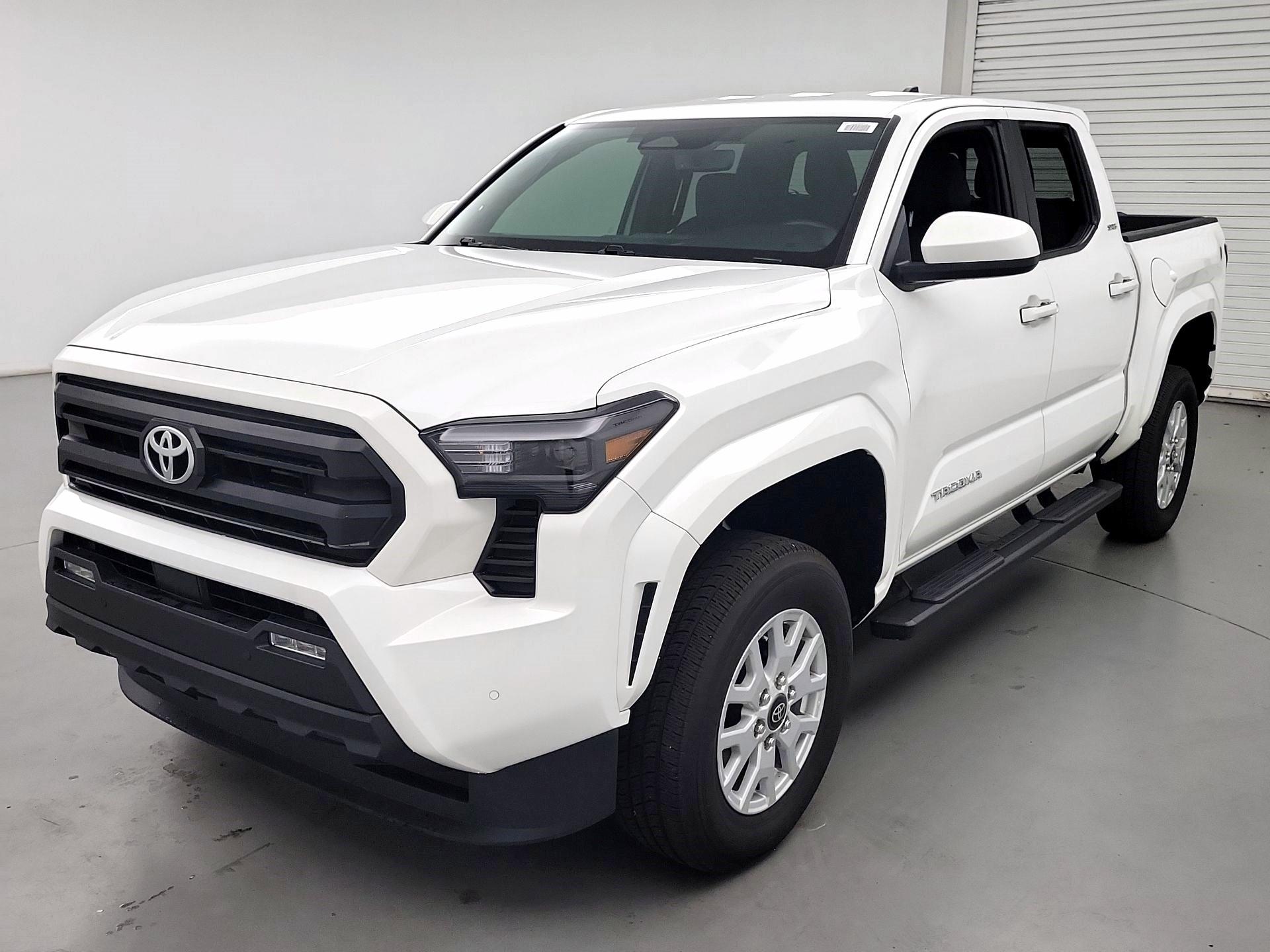 Thumbnail: 2024 Toyota Tacoma - 3