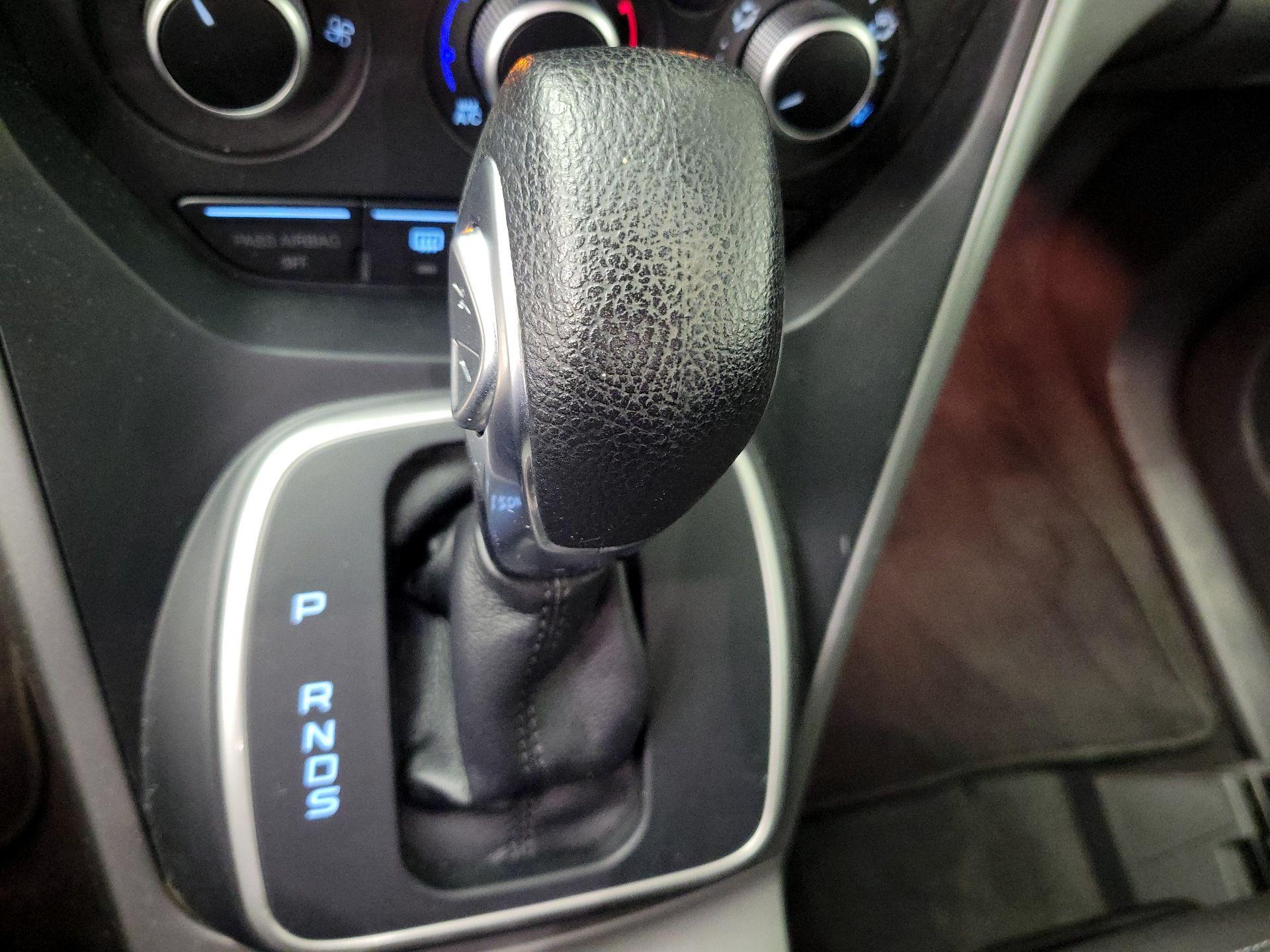 Thumbnail: 2013 Ford Escape - 16