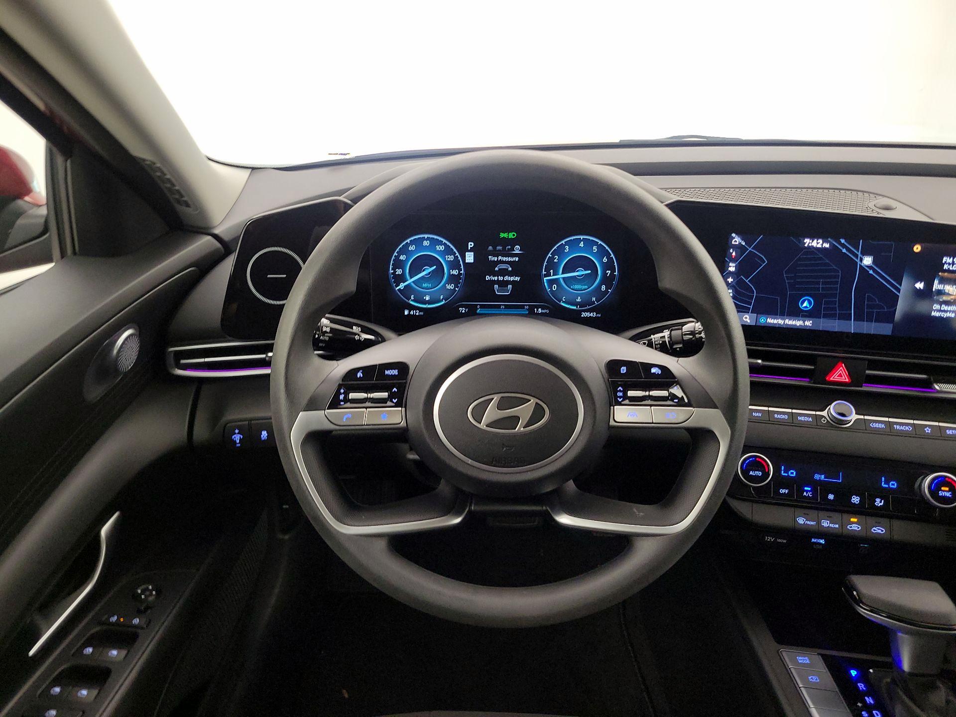 Thumbnail: 2024 Hyundai Elantra - 10