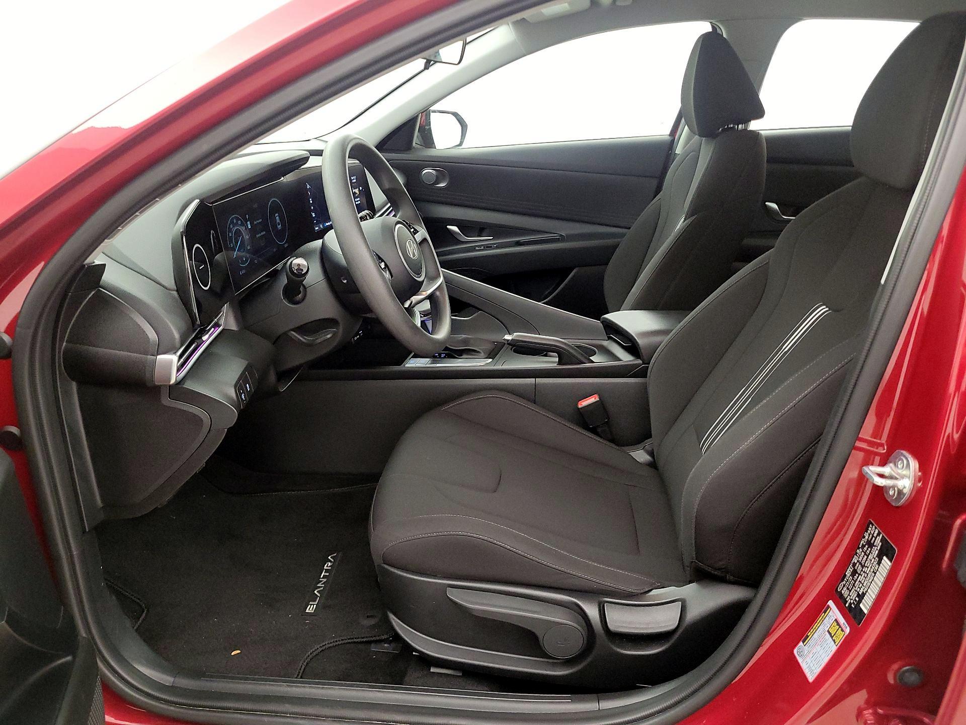 Thumbnail: 2024 Hyundai Elantra - 11