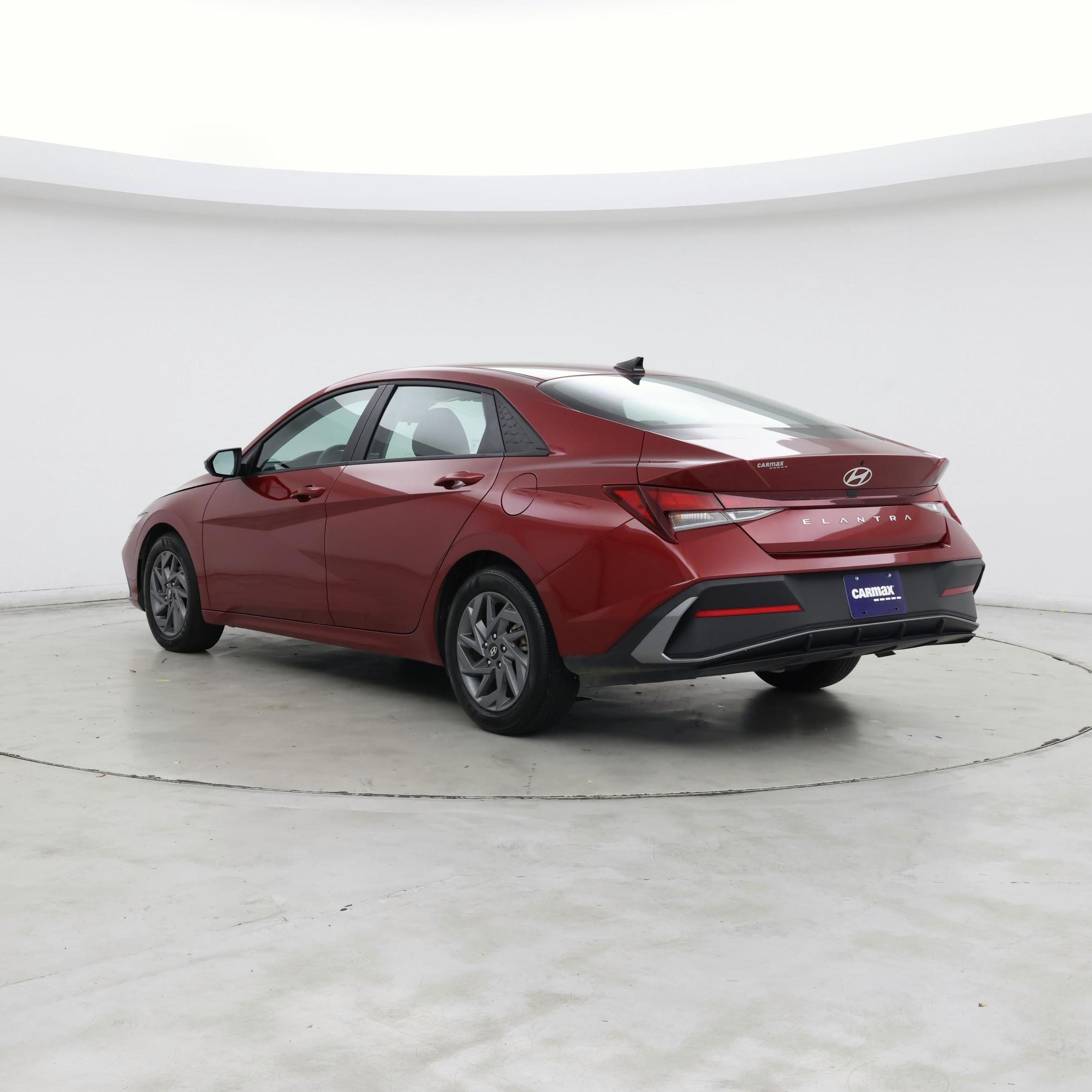 Thumbnail: 2024 Hyundai Elantra - 2