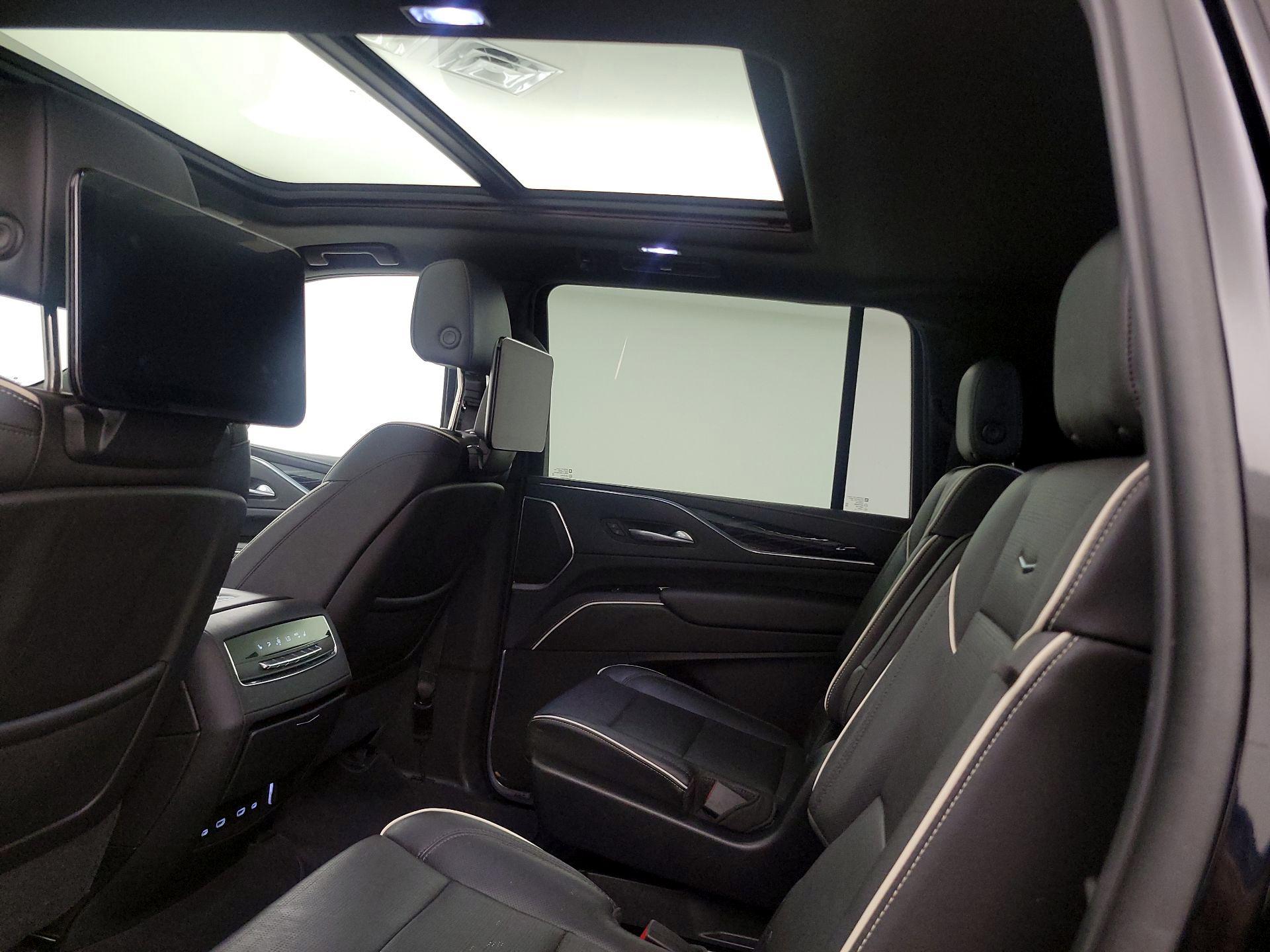 Thumbnail: 2021 Cadillac Escalade - 19