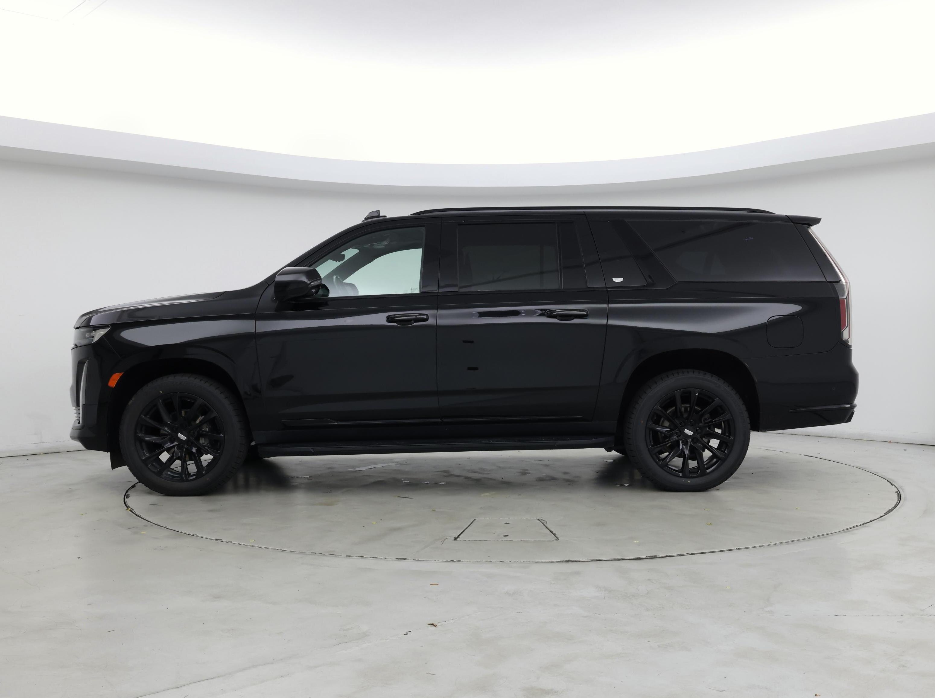 Thumbnail: 2021 Cadillac Escalade - 3