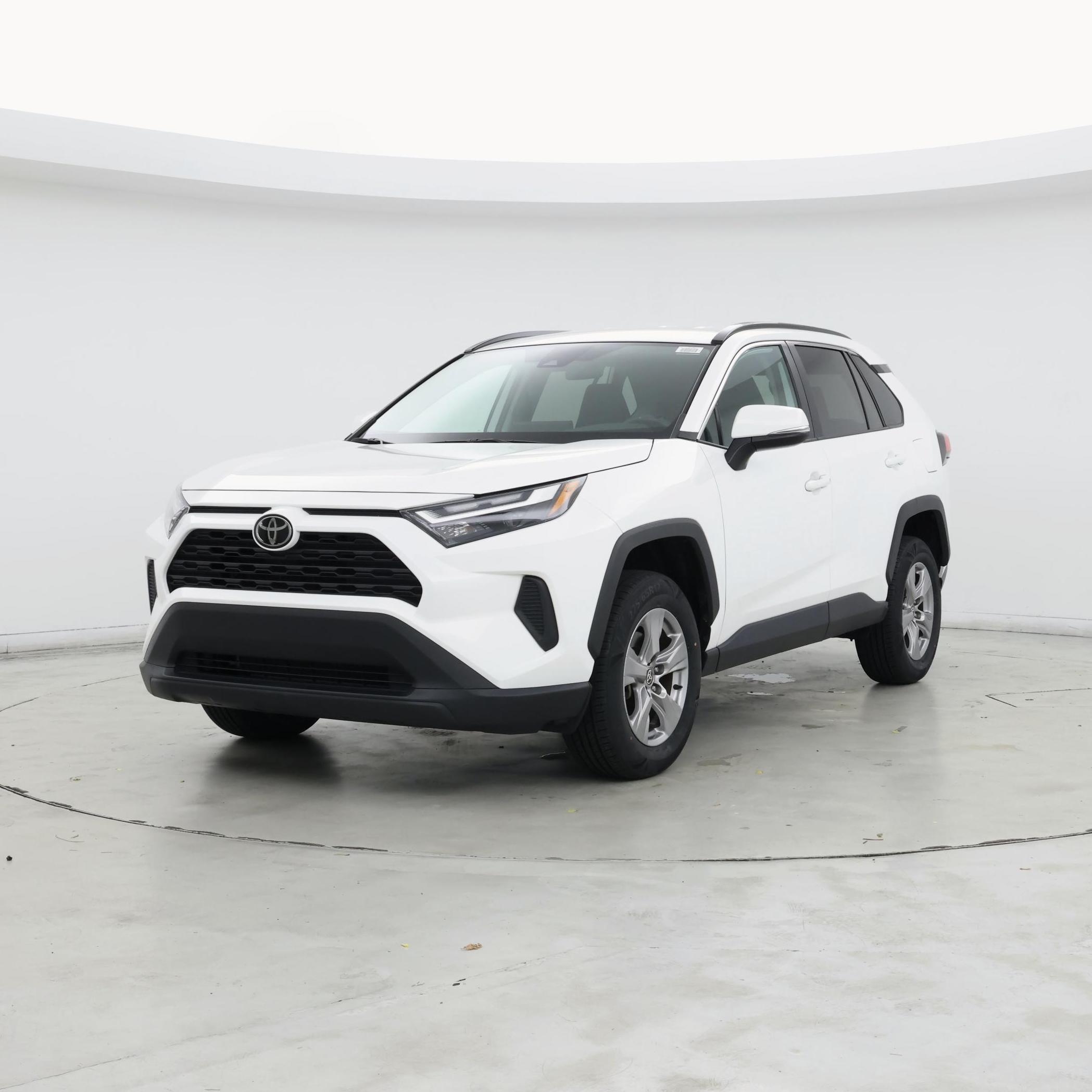 Thumbnail: 2022 Toyota RAV4 - 4
