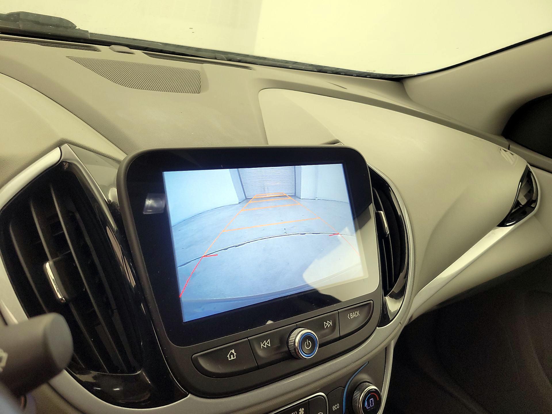 Thumbnail: 2016 Chevrolet Volt - 14