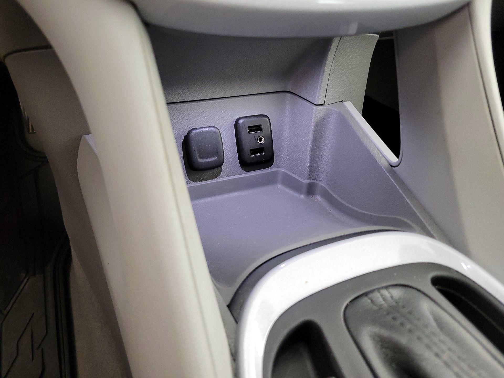 Thumbnail: 2016 Chevrolet Volt - 18