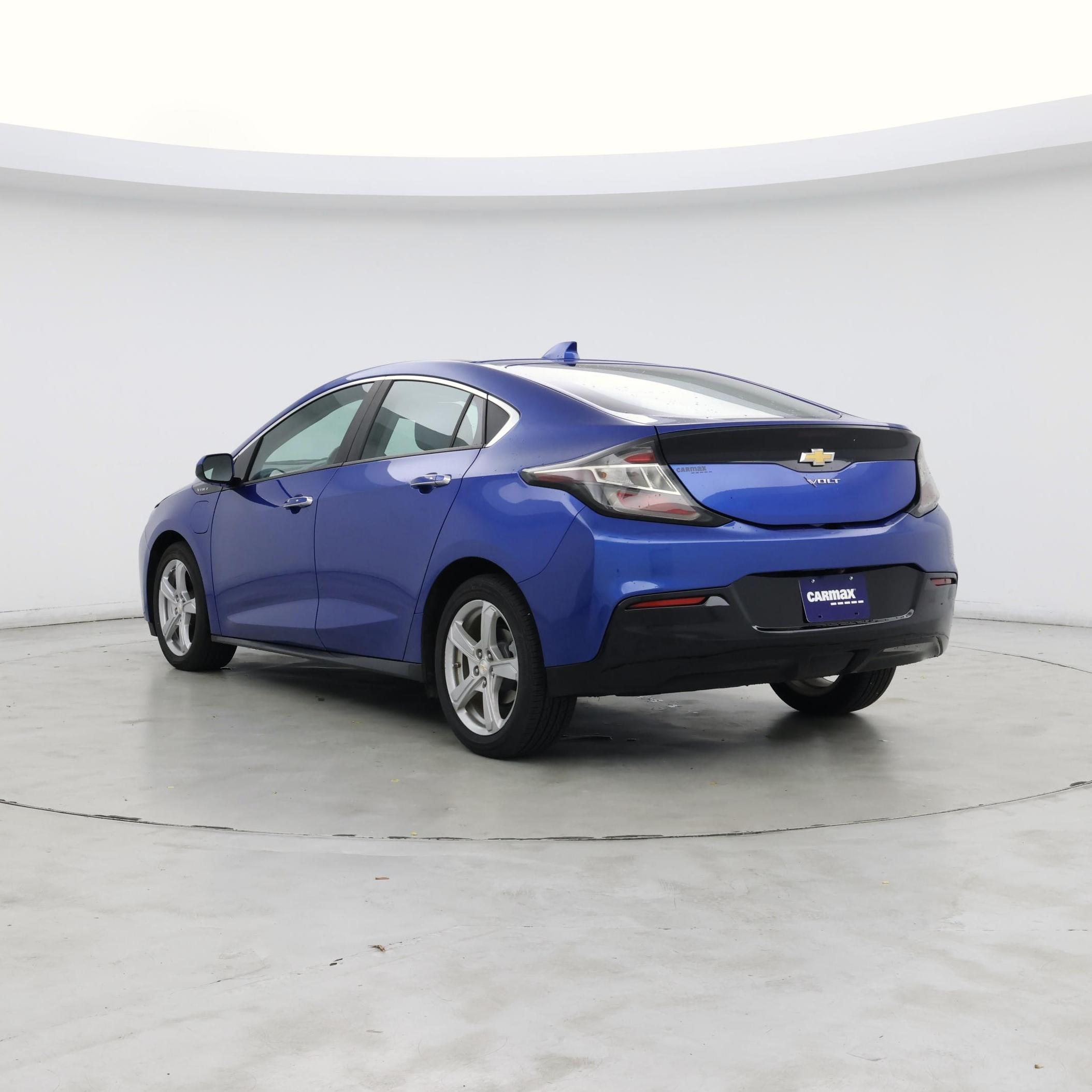 Thumbnail: 2016 Chevrolet Volt - 2