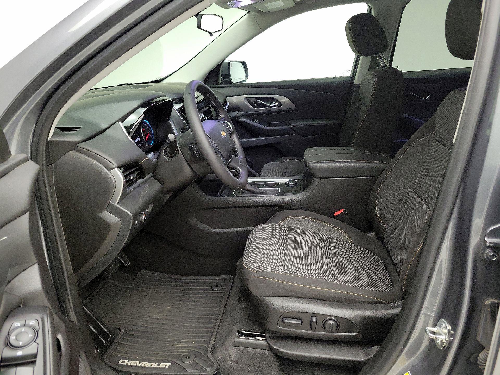 Thumbnail: 2019 Chevrolet Traverse - 11