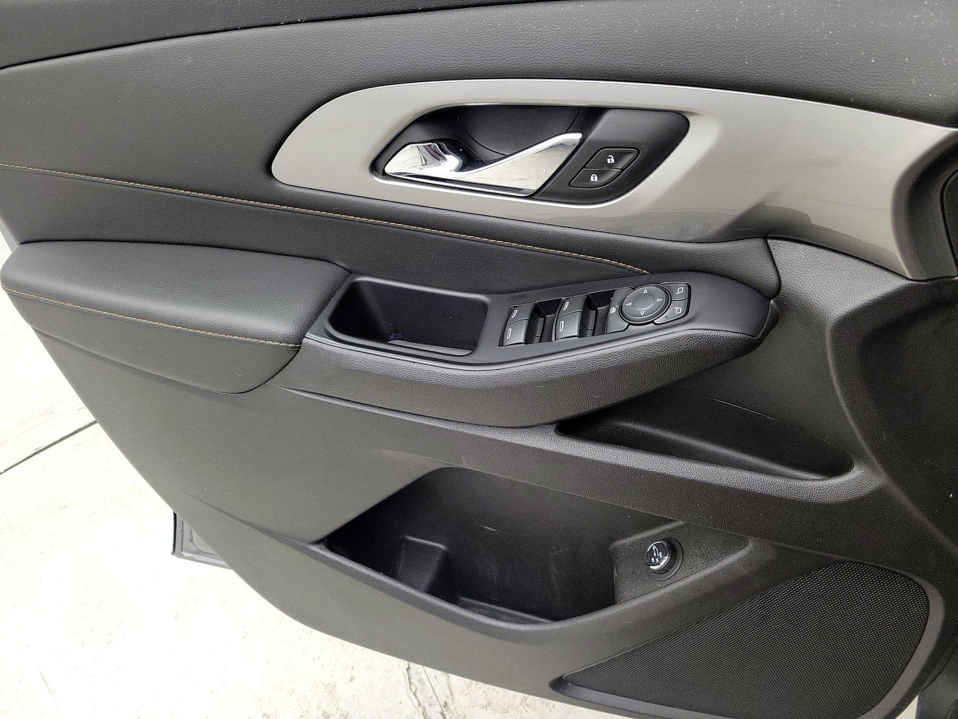 Thumbnail: 2019 Chevrolet Traverse - 12