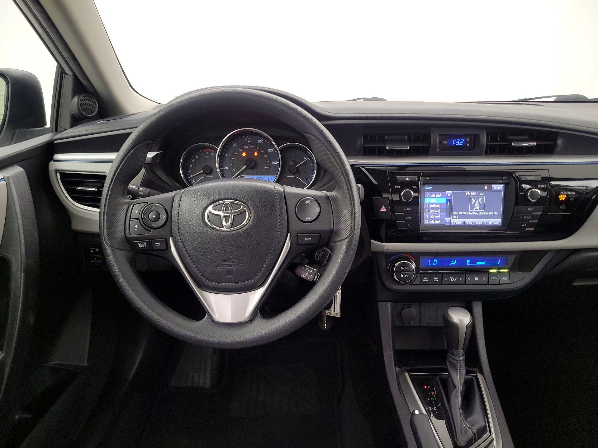 Thumbnail: 2014 Toyota Corolla - 10