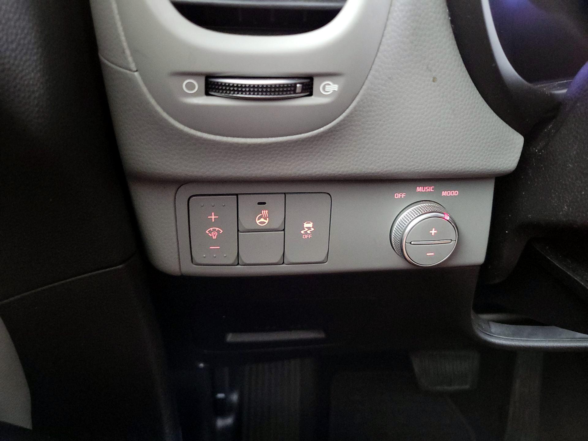 Thumbnail: 2016 Kia Soul - 13