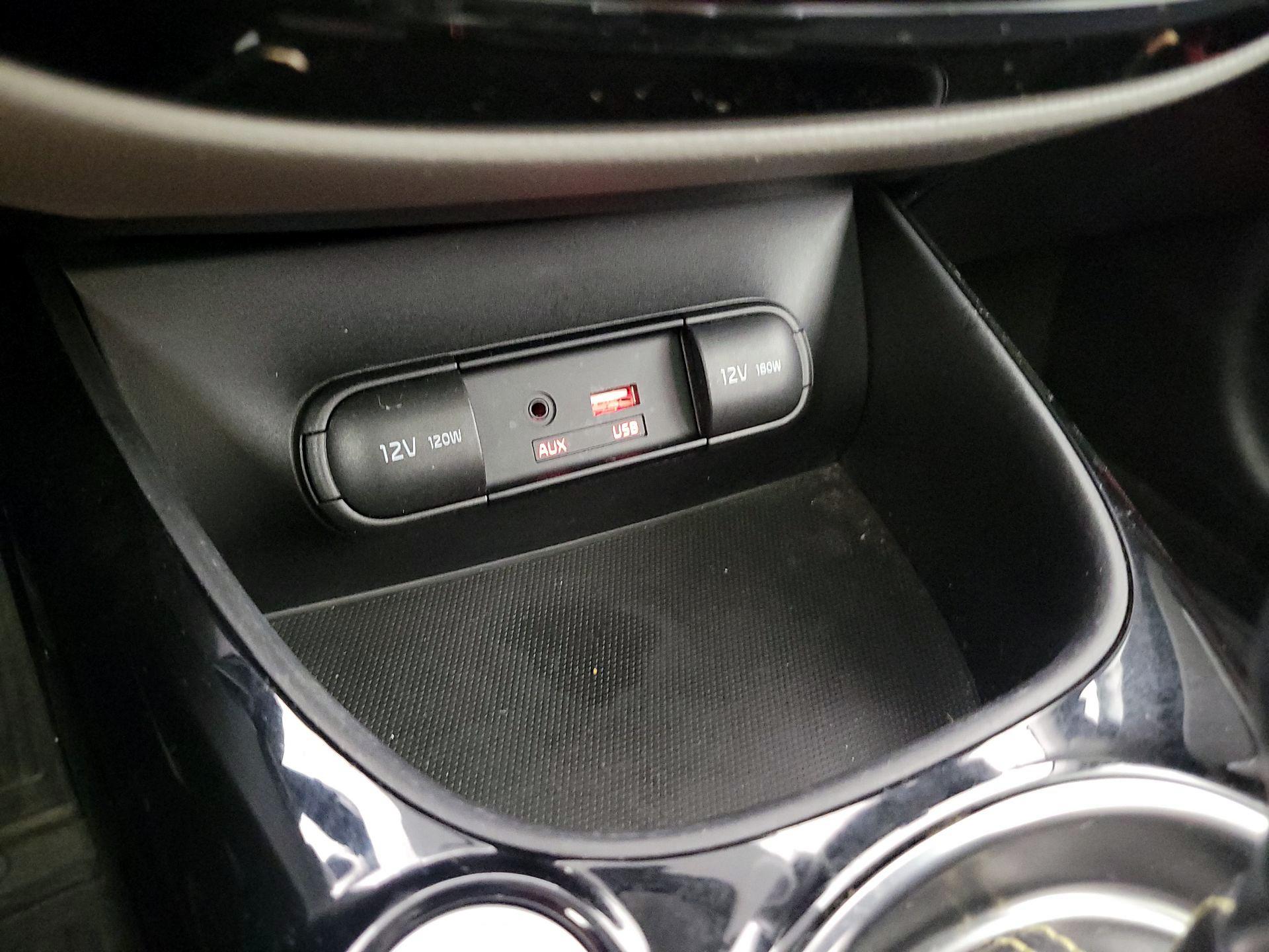 Thumbnail: 2016 Kia Soul - 19
