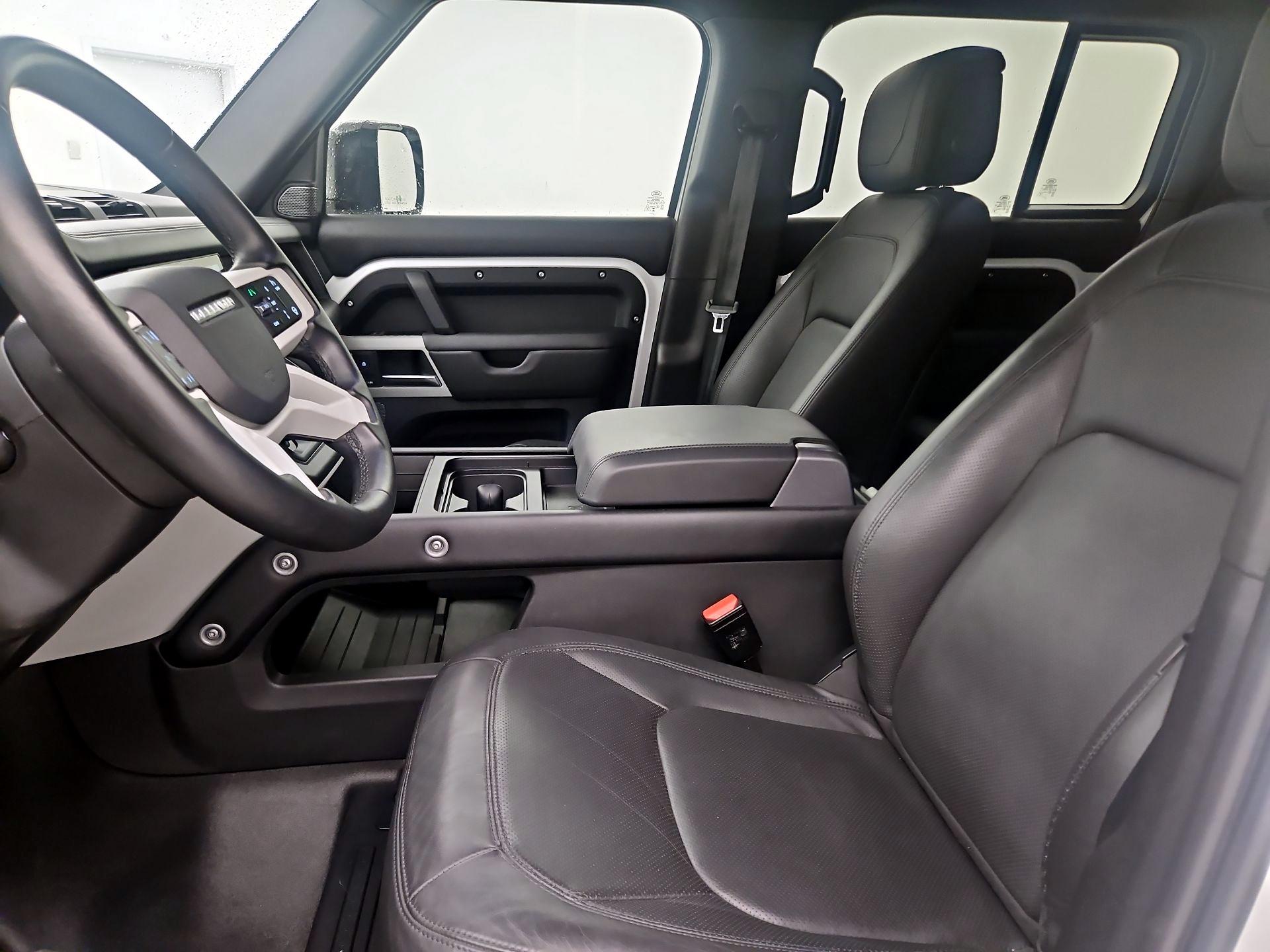 Thumbnail: 2024 Land Rover Defender - 11