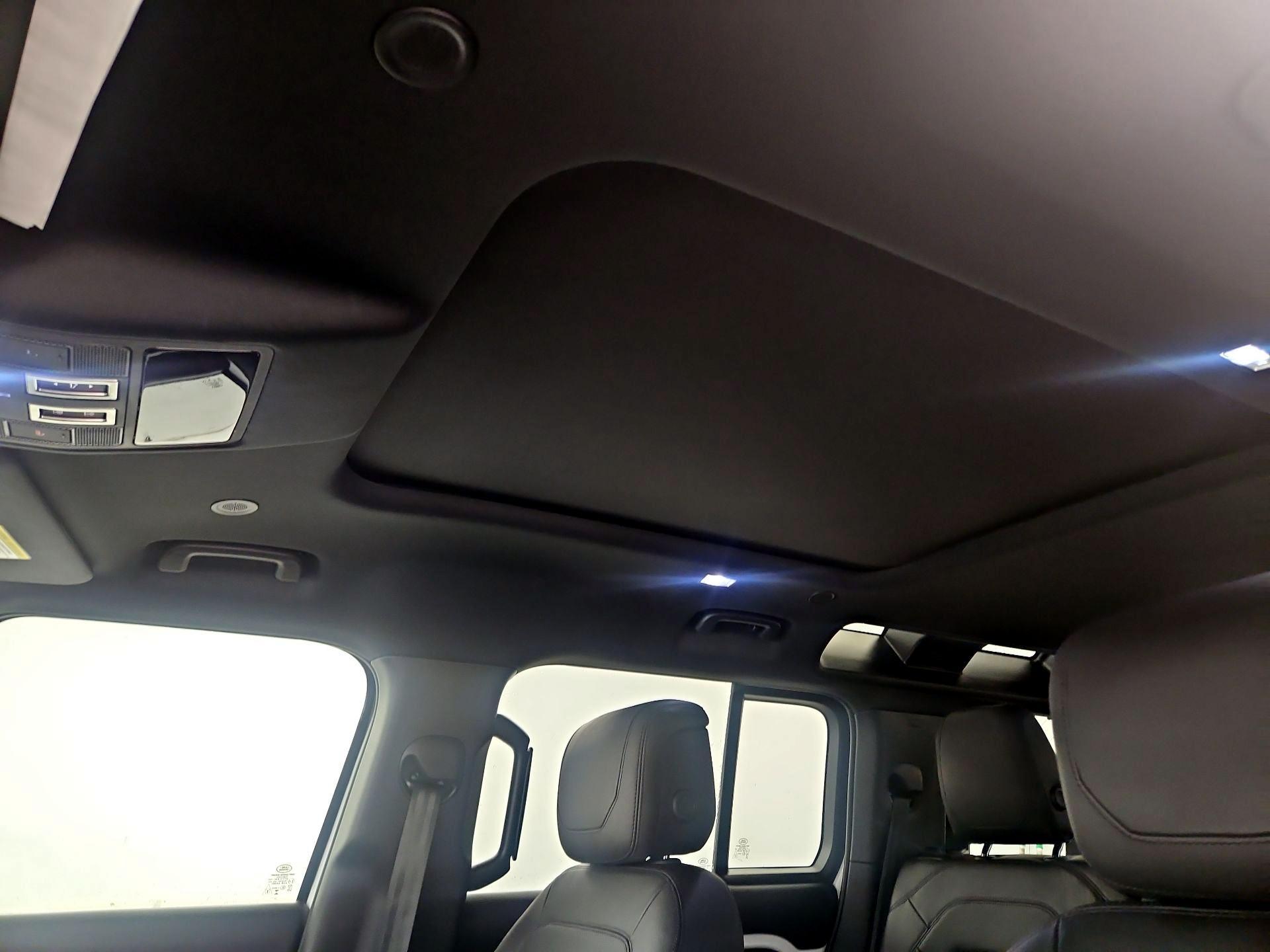 Thumbnail: 2024 Land Rover Defender - 20