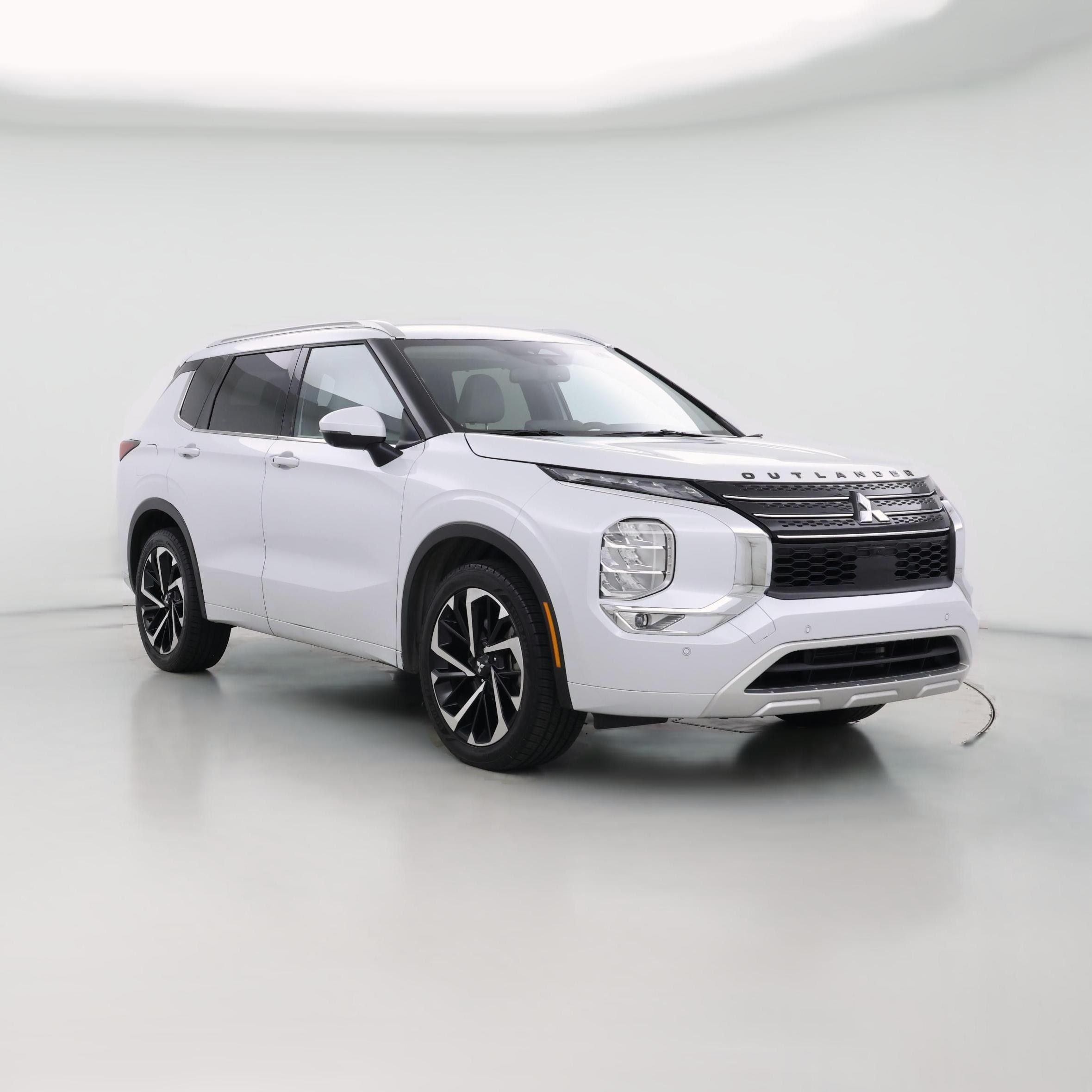 Thumbnail: 2024 Mitsubishi Outlander - 1