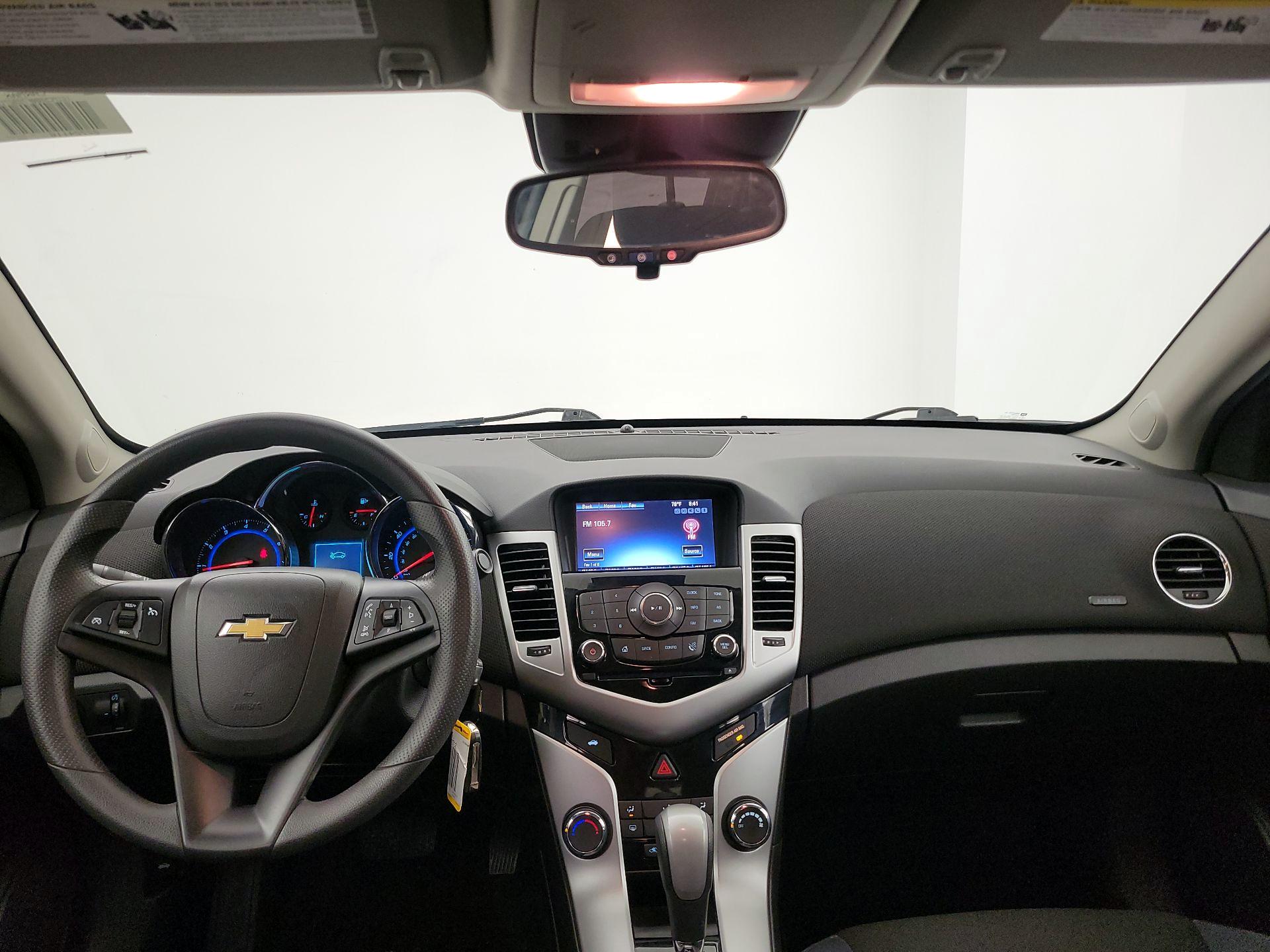 Thumbnail: 2015 Chevrolet Cruze - 9