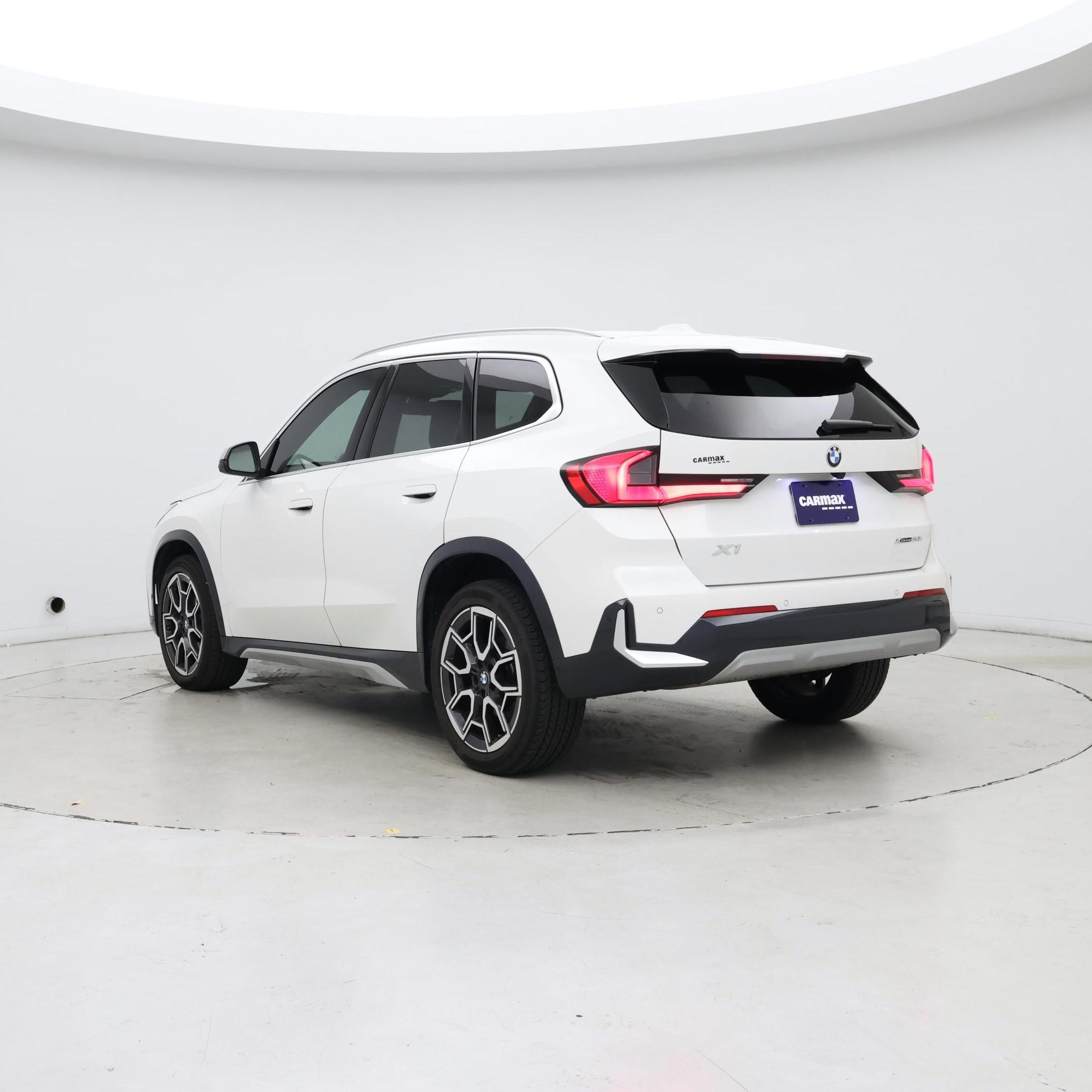Thumbnail: 2024 BMW X1 - 2