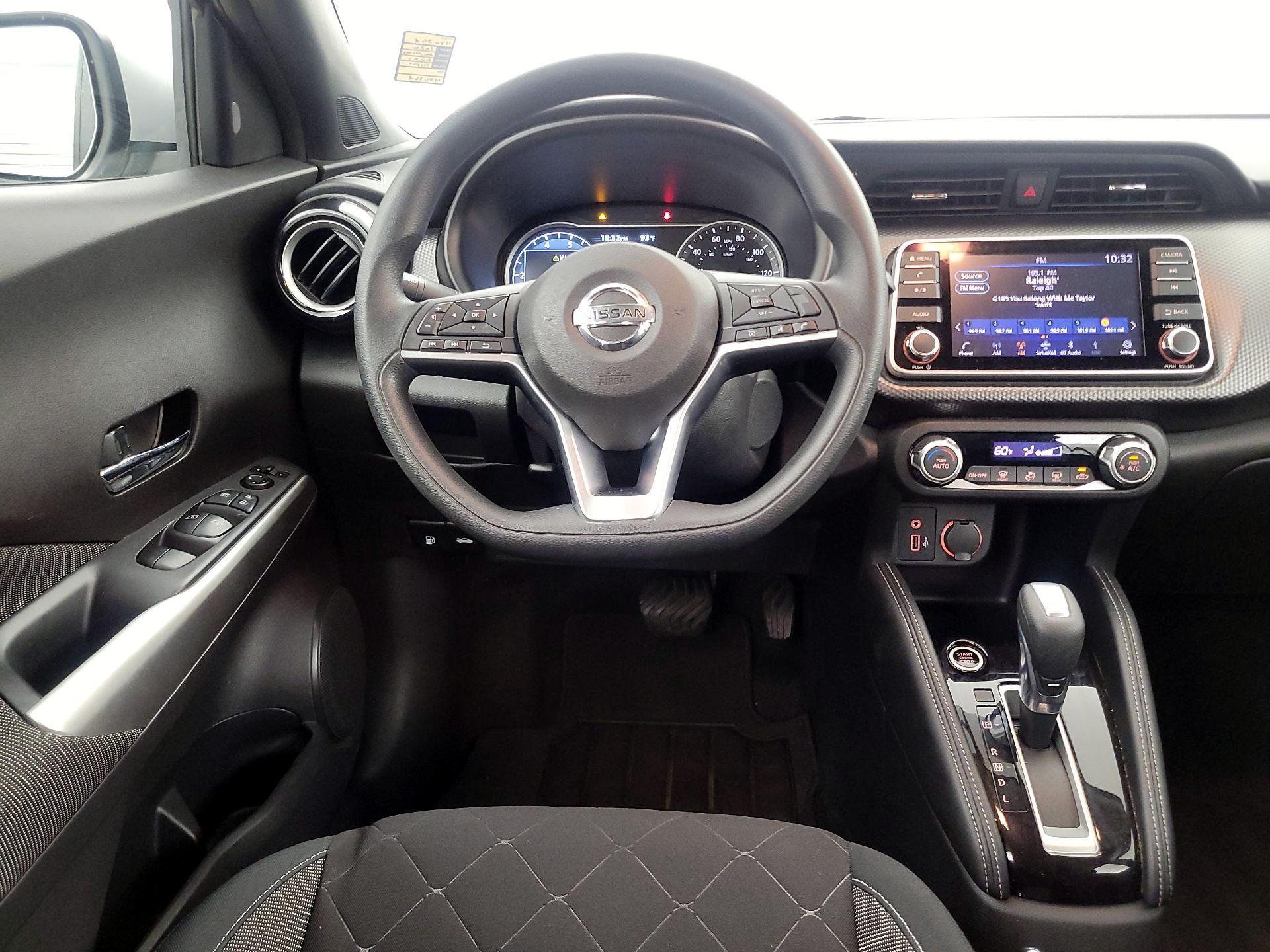 Thumbnail: 2020 Nissan Kicks - 10