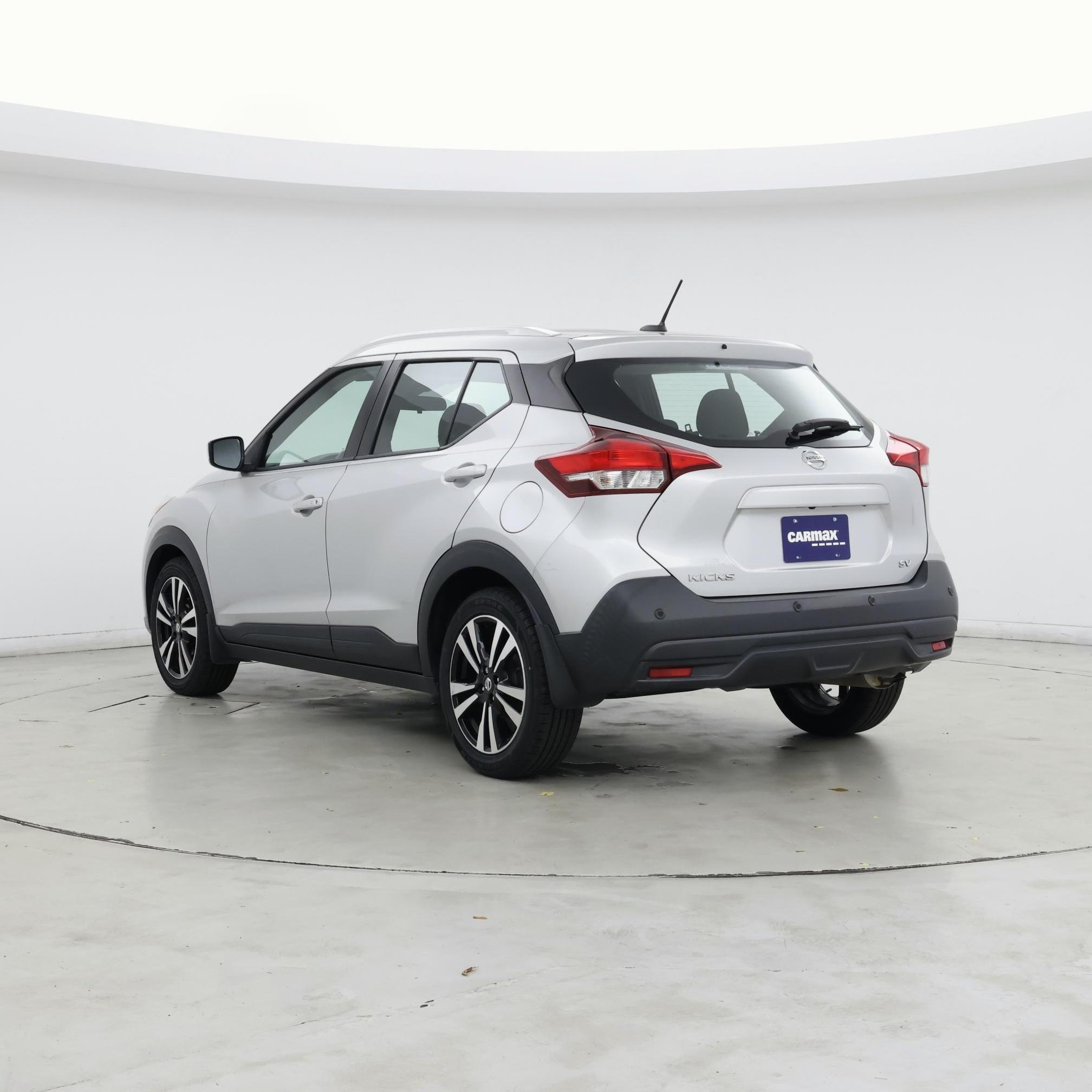 Thumbnail: 2020 Nissan Kicks - 2