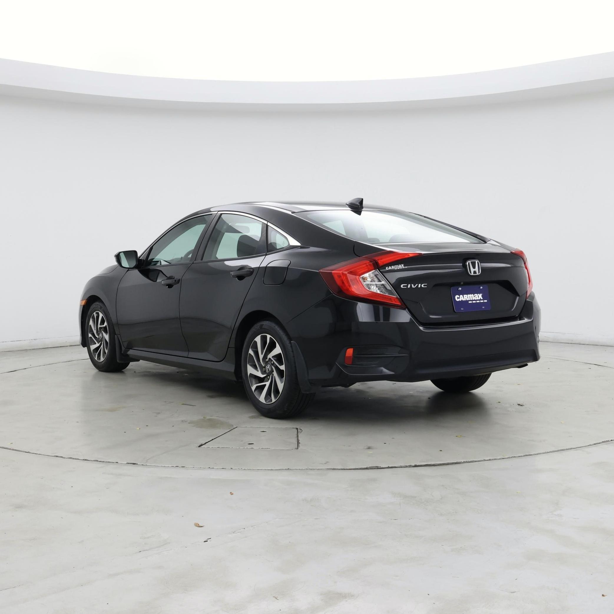 Thumbnail: 2017 Honda Civic - 2