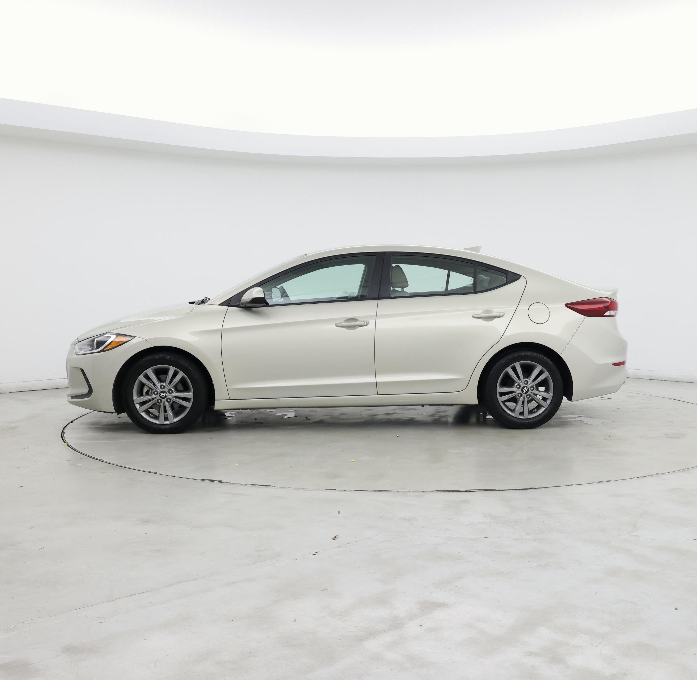 Thumbnail: 2017 Hyundai Elantra - 3