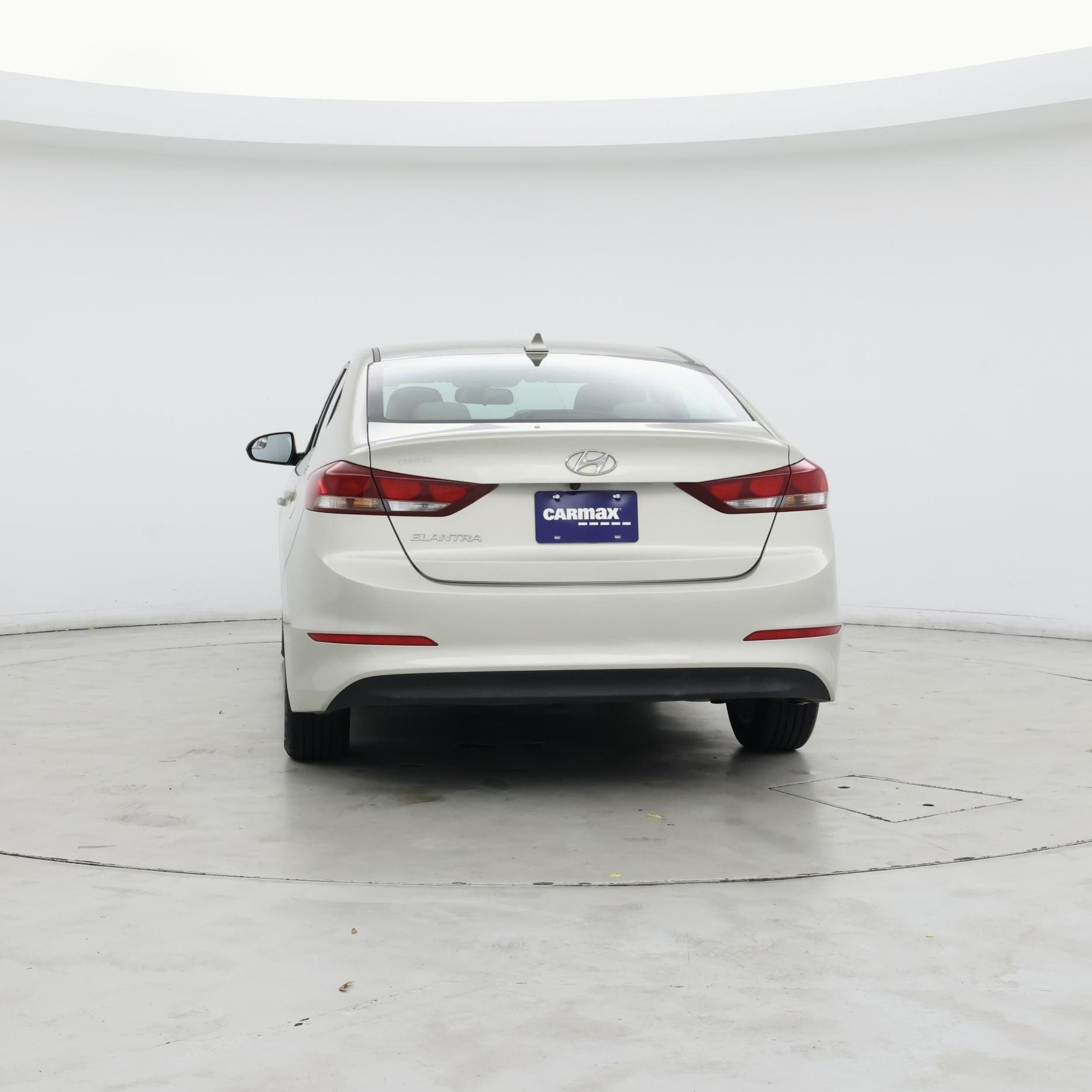 Thumbnail: 2017 Hyundai Elantra - 6
