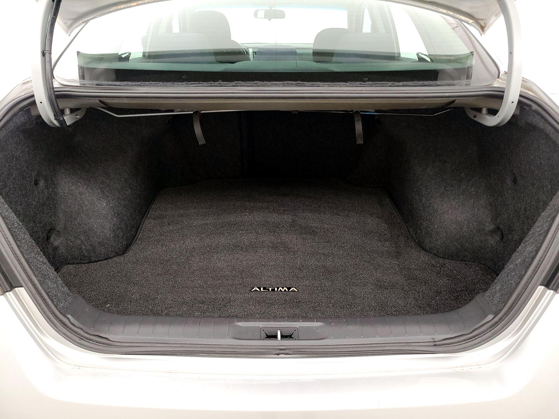 Thumbnail: 2015 Nissan Altima - 20