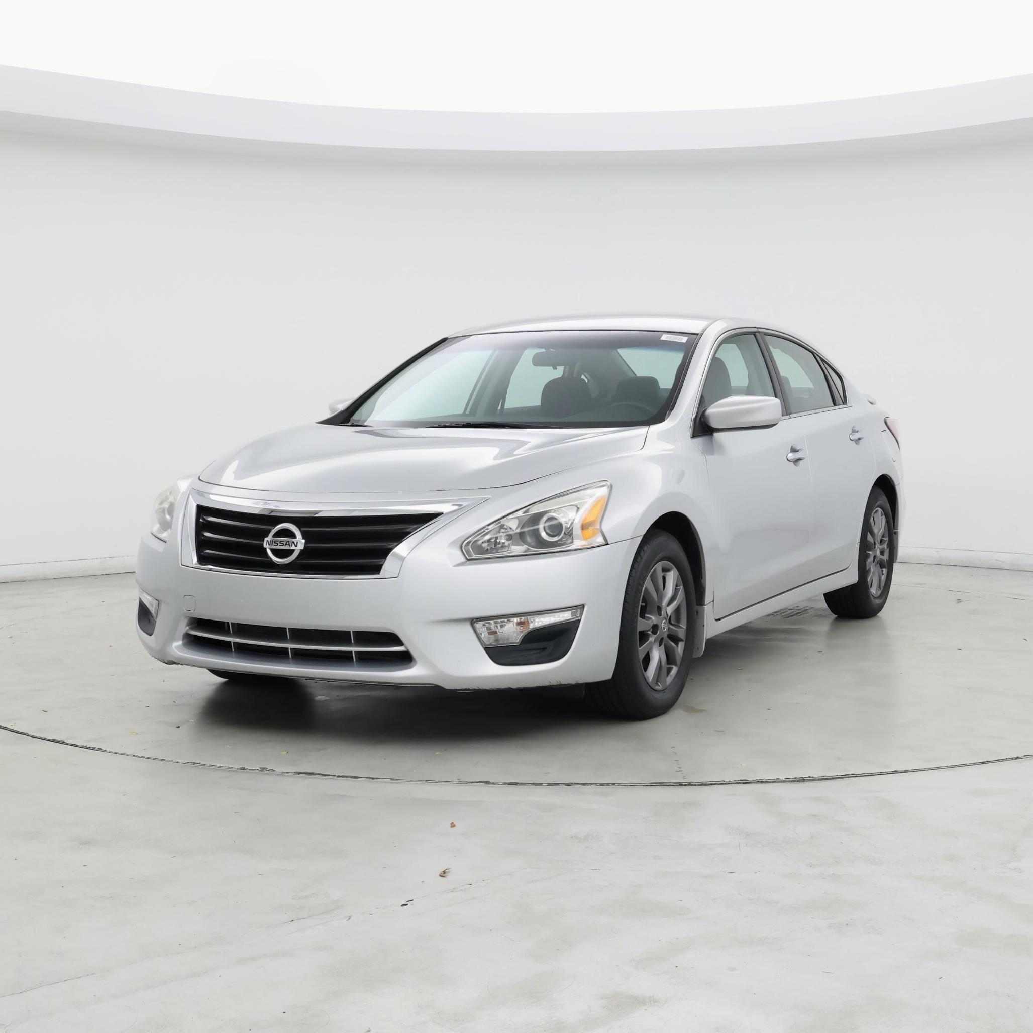 Thumbnail: 2015 Nissan Altima - 4