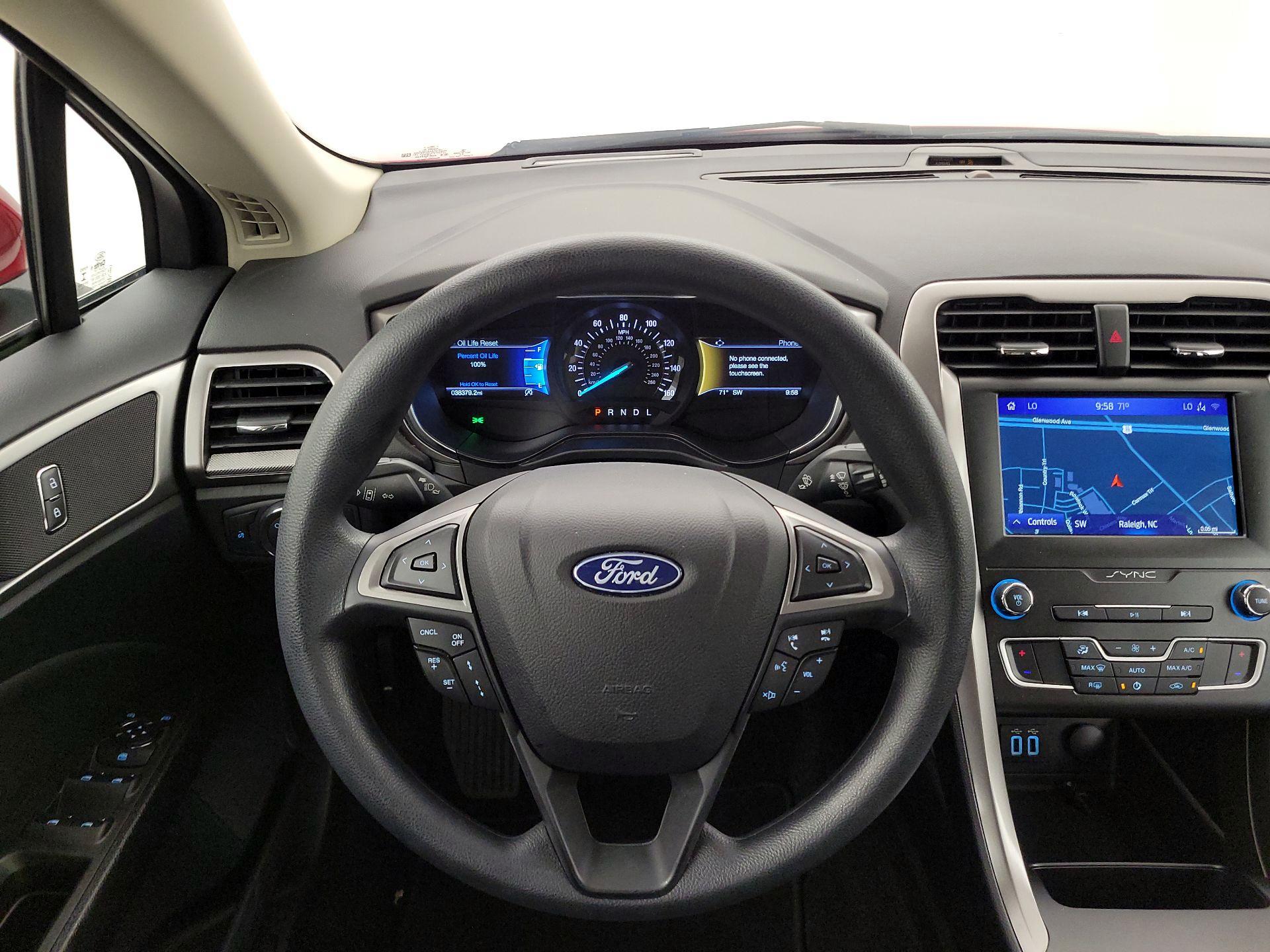 Thumbnail: 2020 Ford Fusion - 10