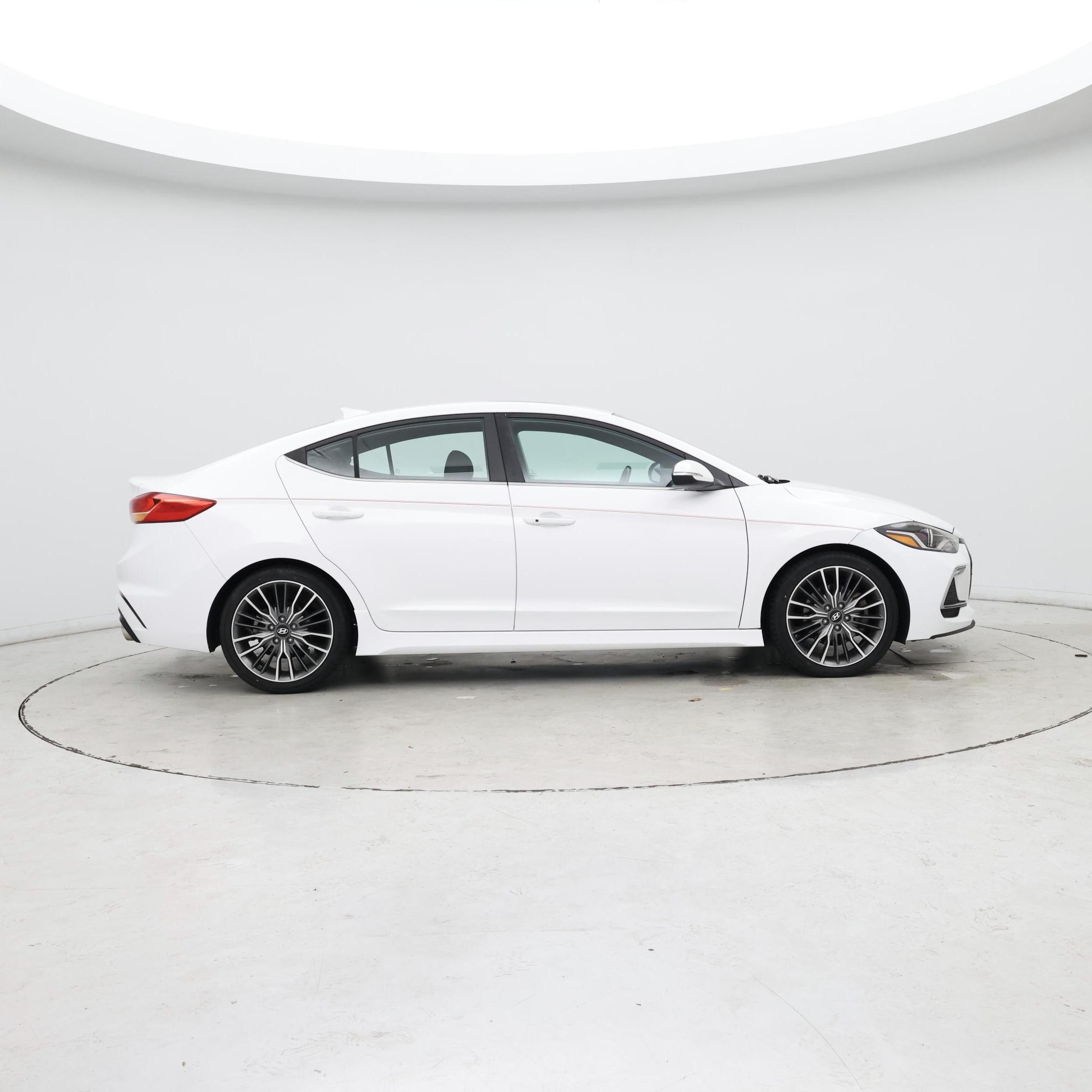 Thumbnail: 2017 Hyundai Elantra - 7