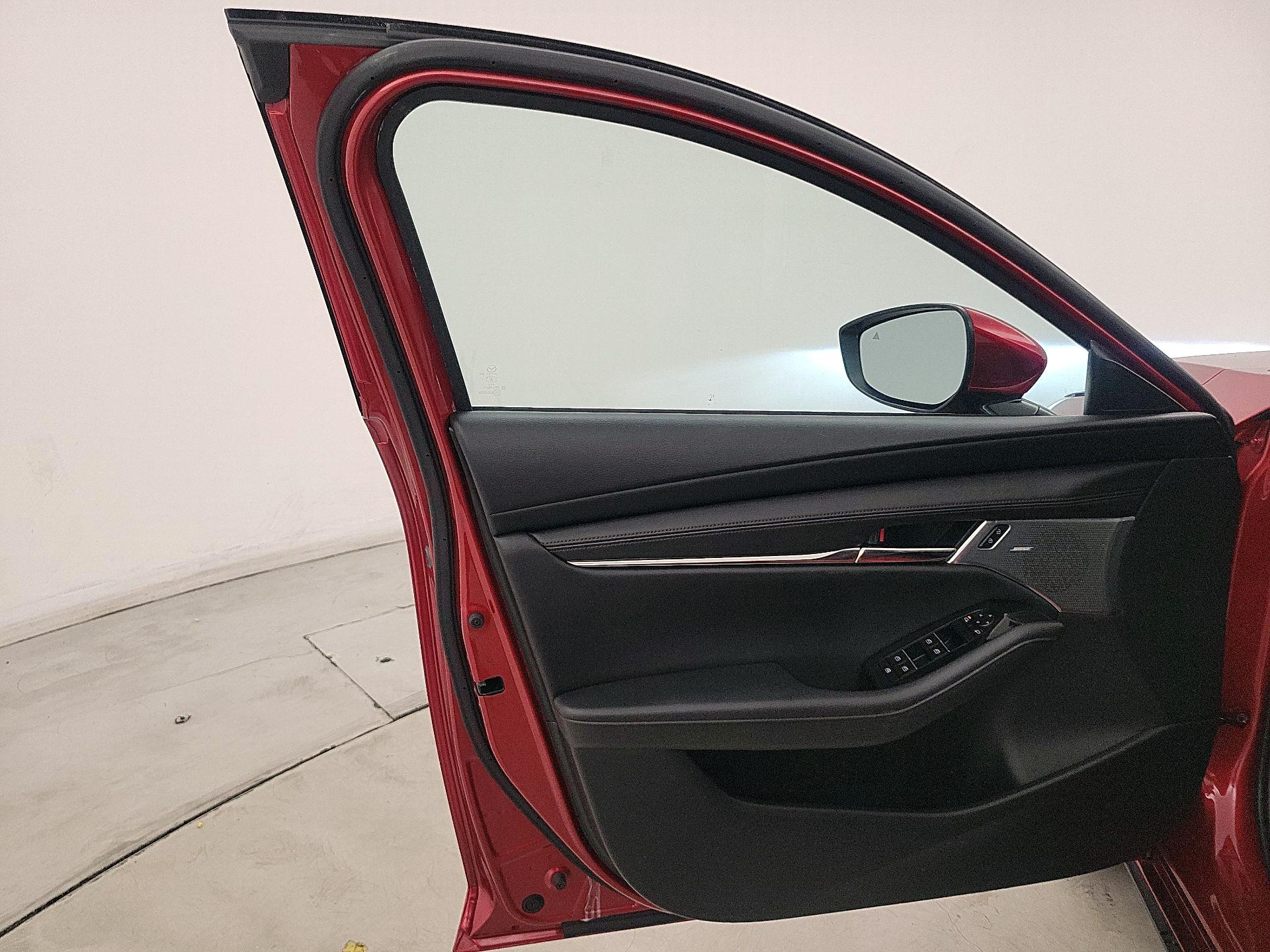 Thumbnail: 2023 Mazda Mazda3 - 12