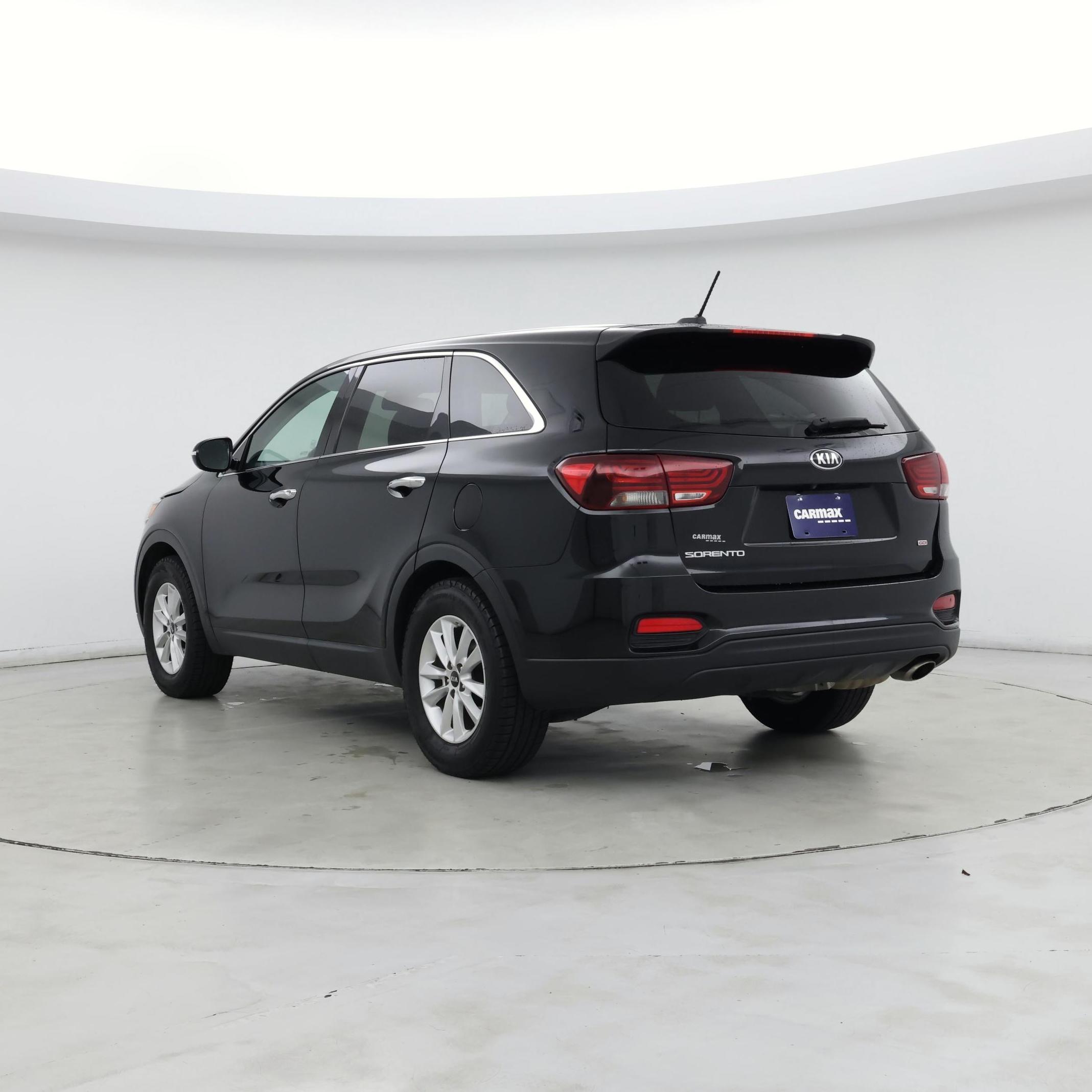 Thumbnail: 2019 Kia Sorento - 2