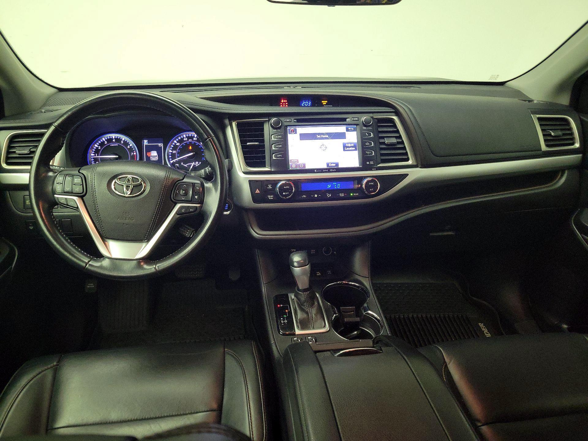 Thumbnail: 2017 Toyota Highlander - 9