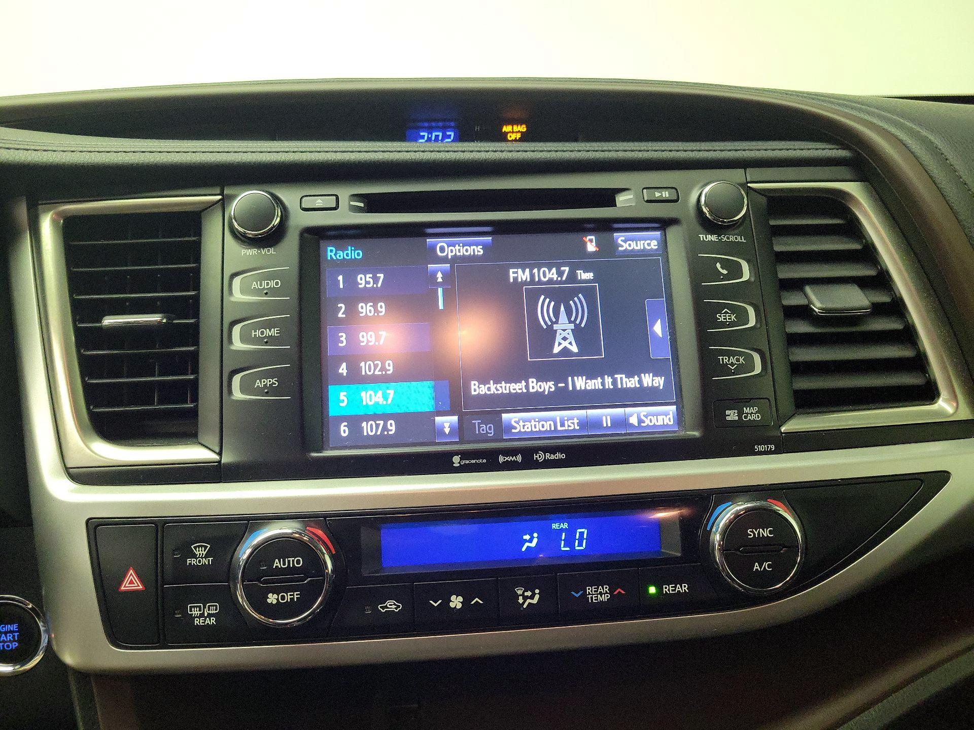 Thumbnail: 2017 Toyota Highlander - 16