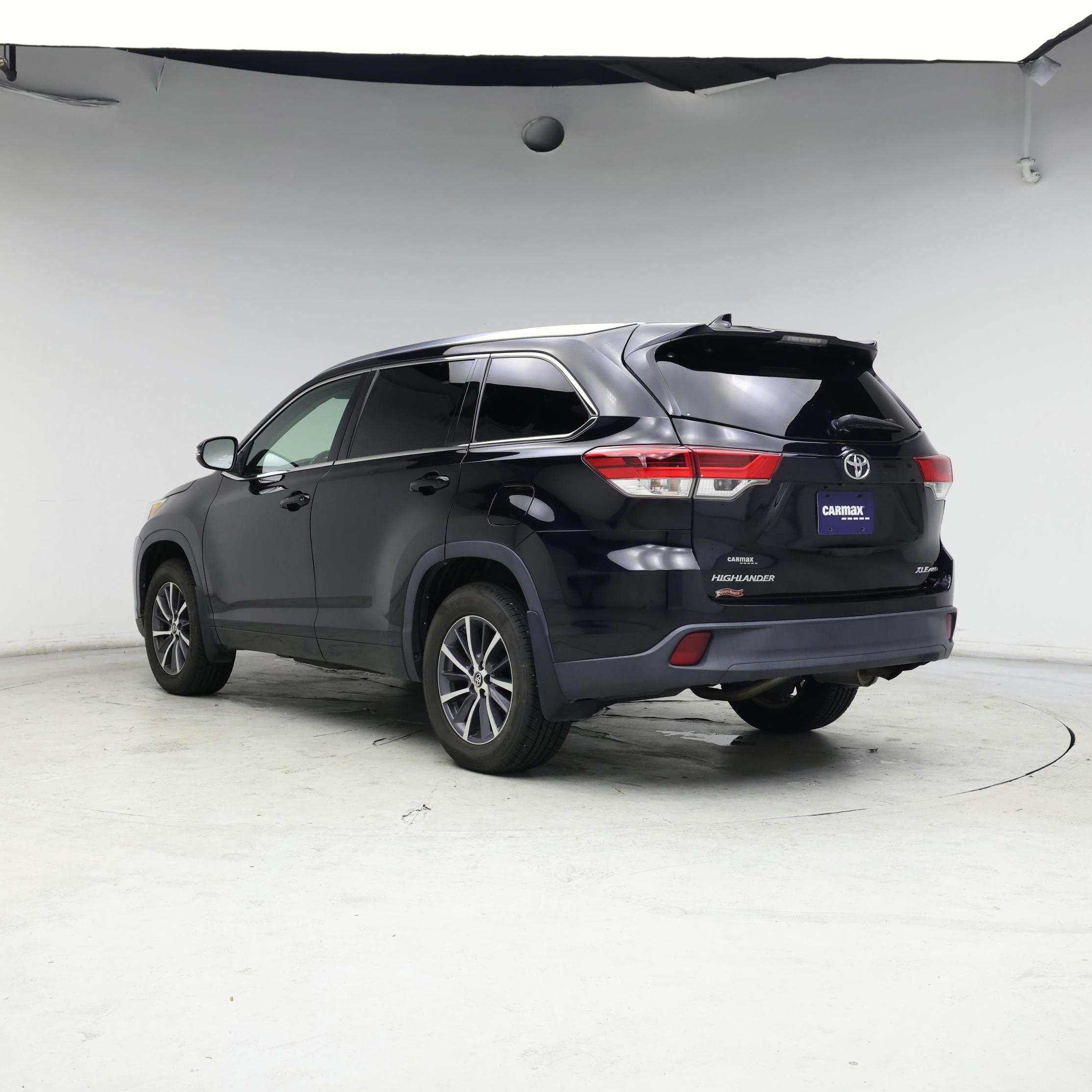 Thumbnail: 2017 Toyota Highlander - 2