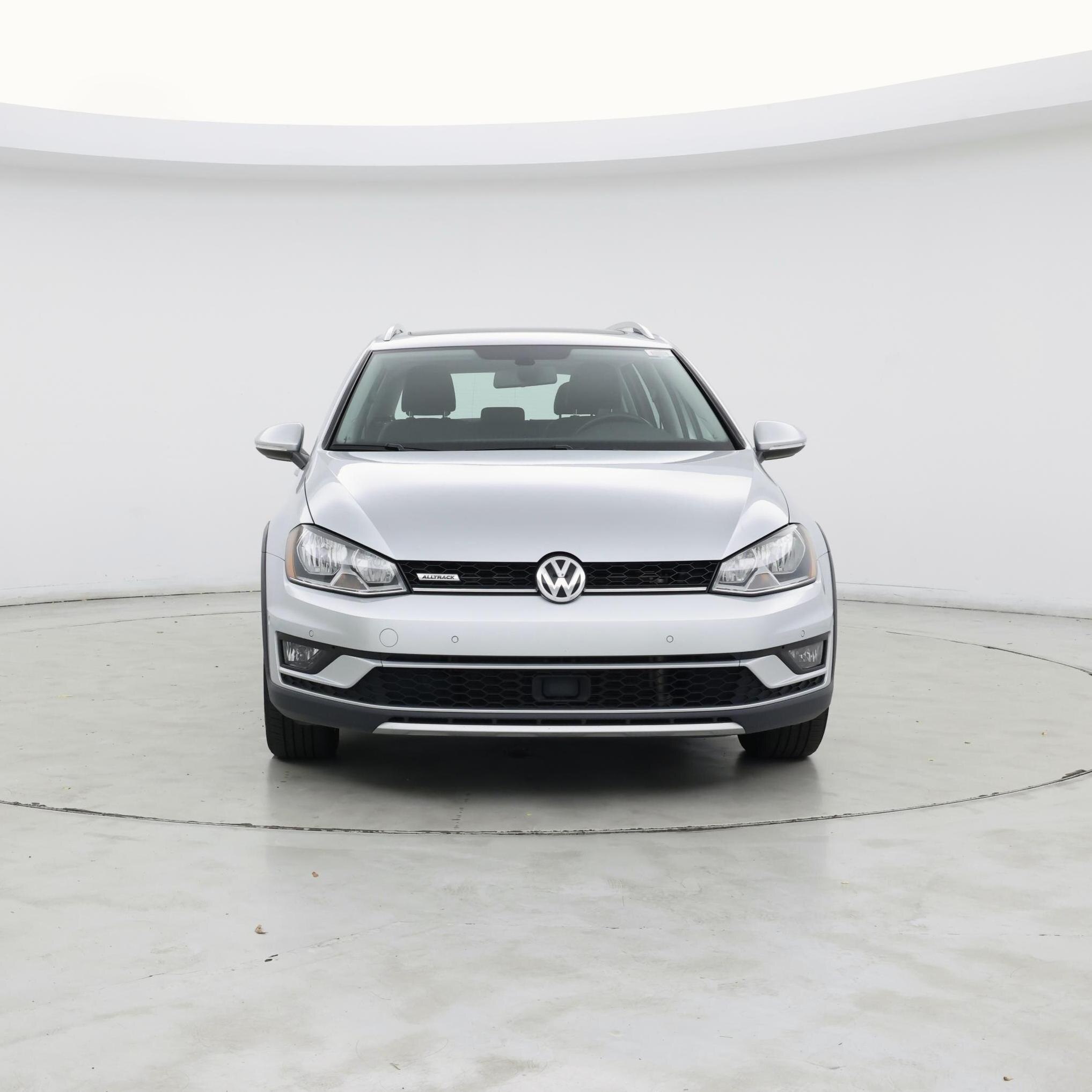 Thumbnail: 2017 Volkswagen Golf - 5