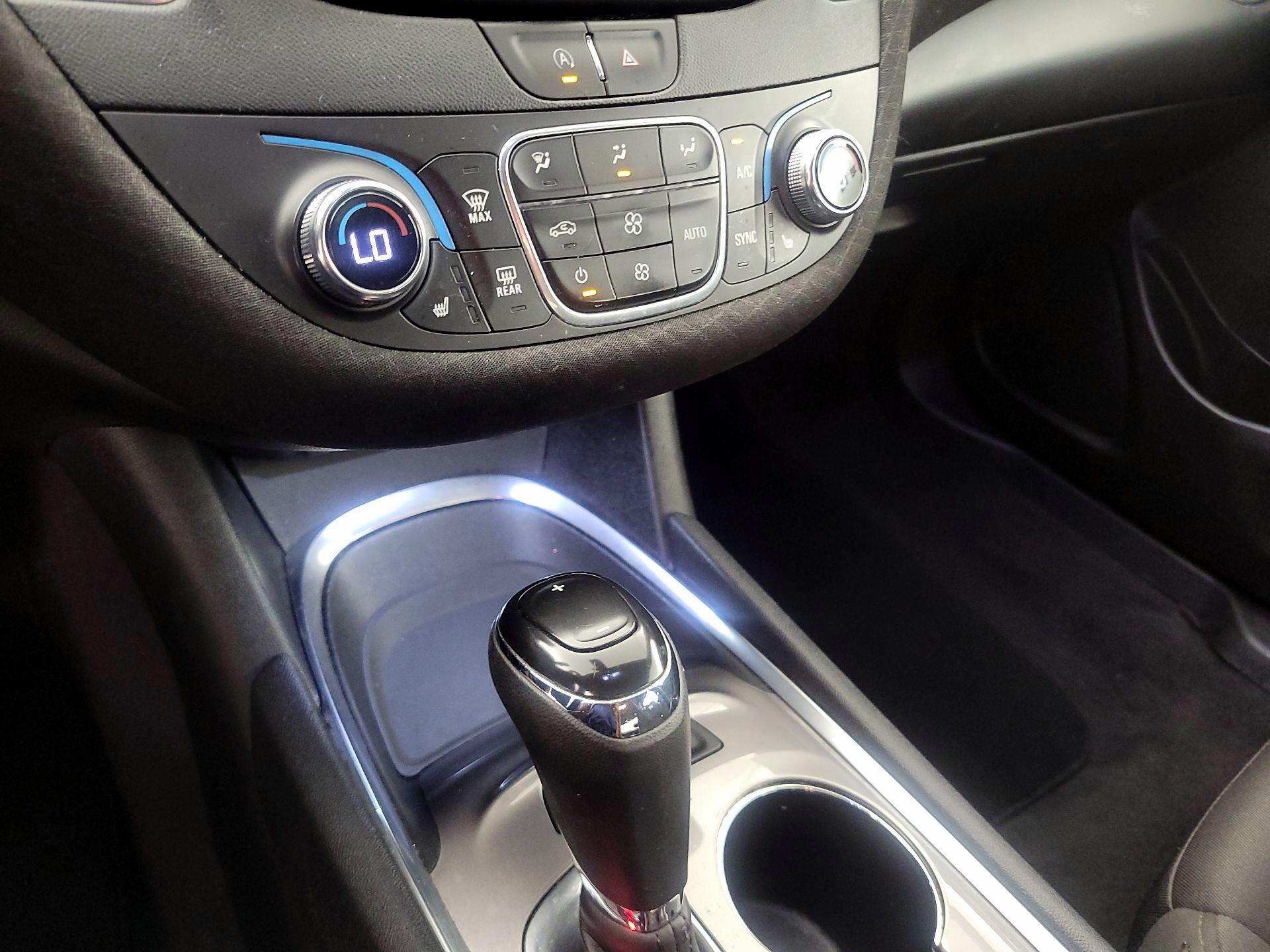 Thumbnail: 2020 Chevrolet Malibu - 16