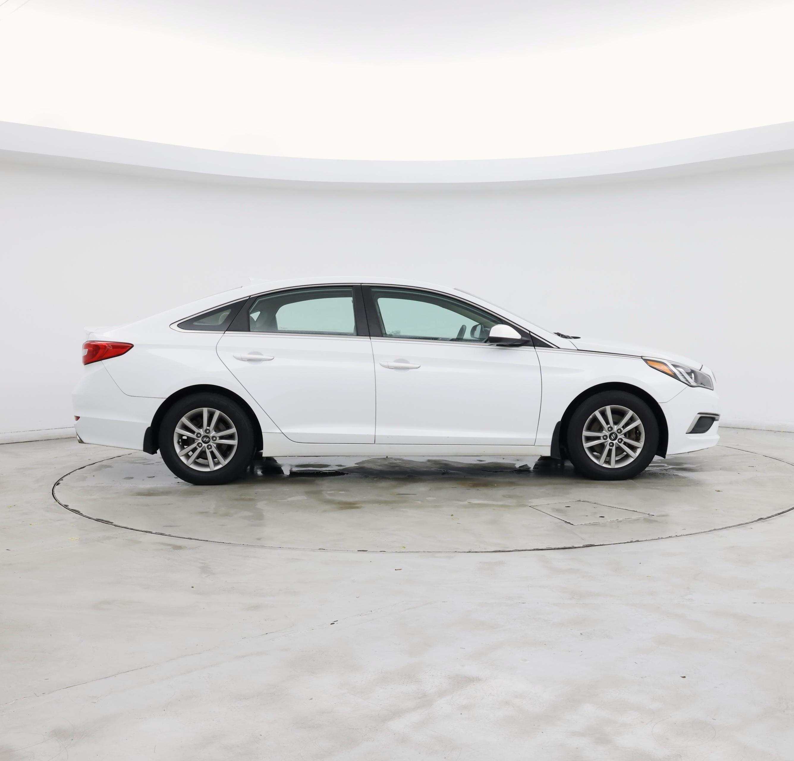 Thumbnail: 2016 Hyundai Sonata - 7
