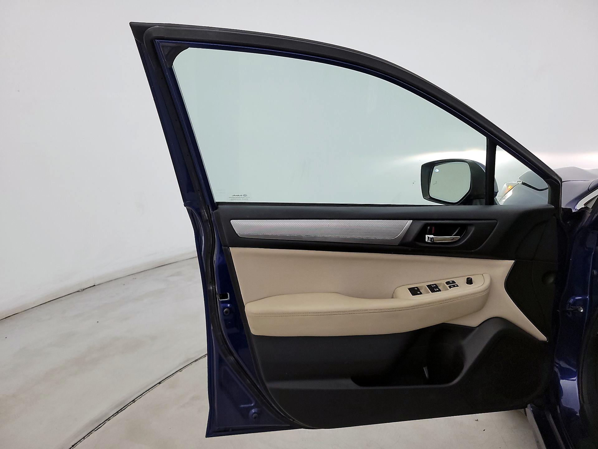 Thumbnail: 2016 Subaru Legacy - 12