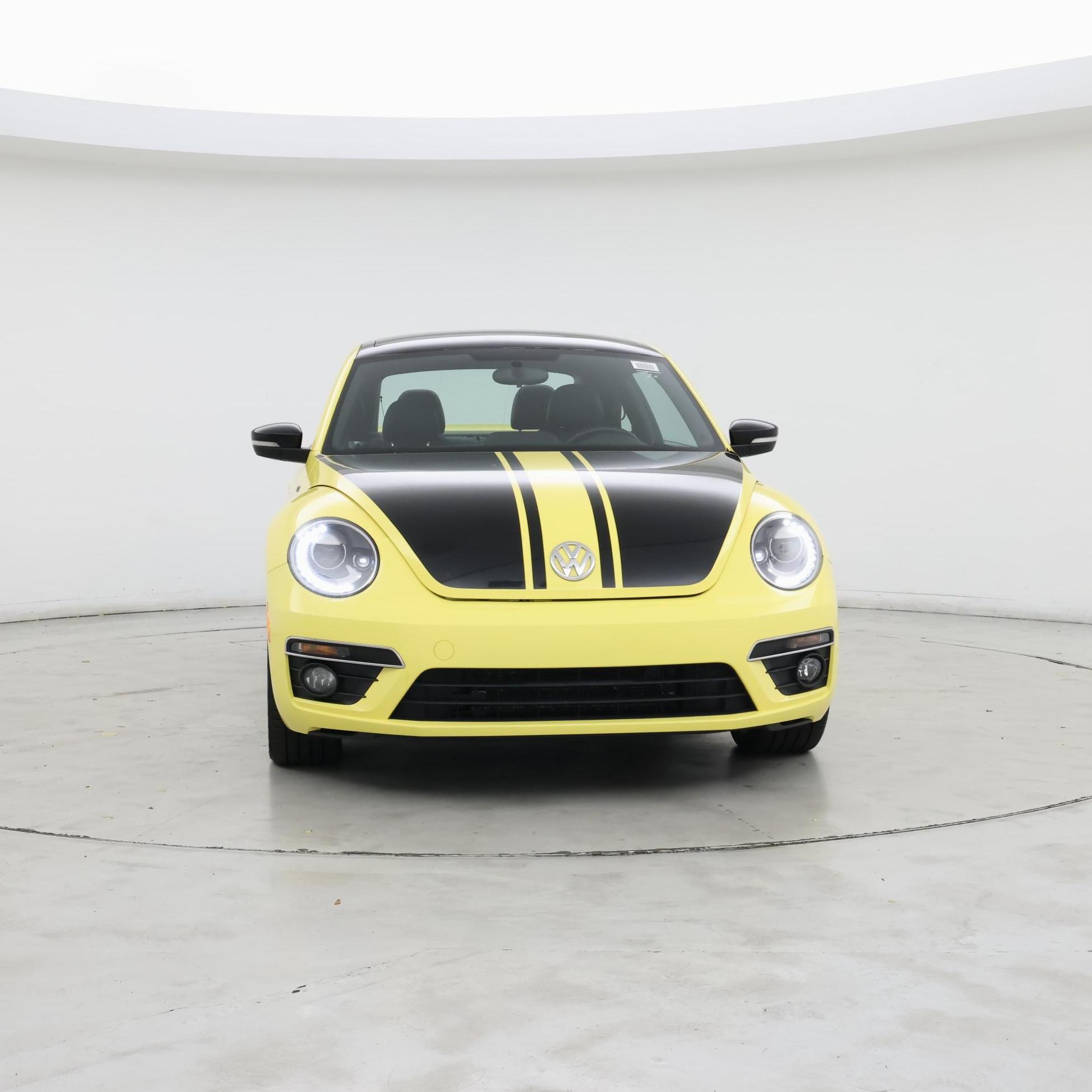 Thumbnail: 2014 Volkswagen Beetle - 5